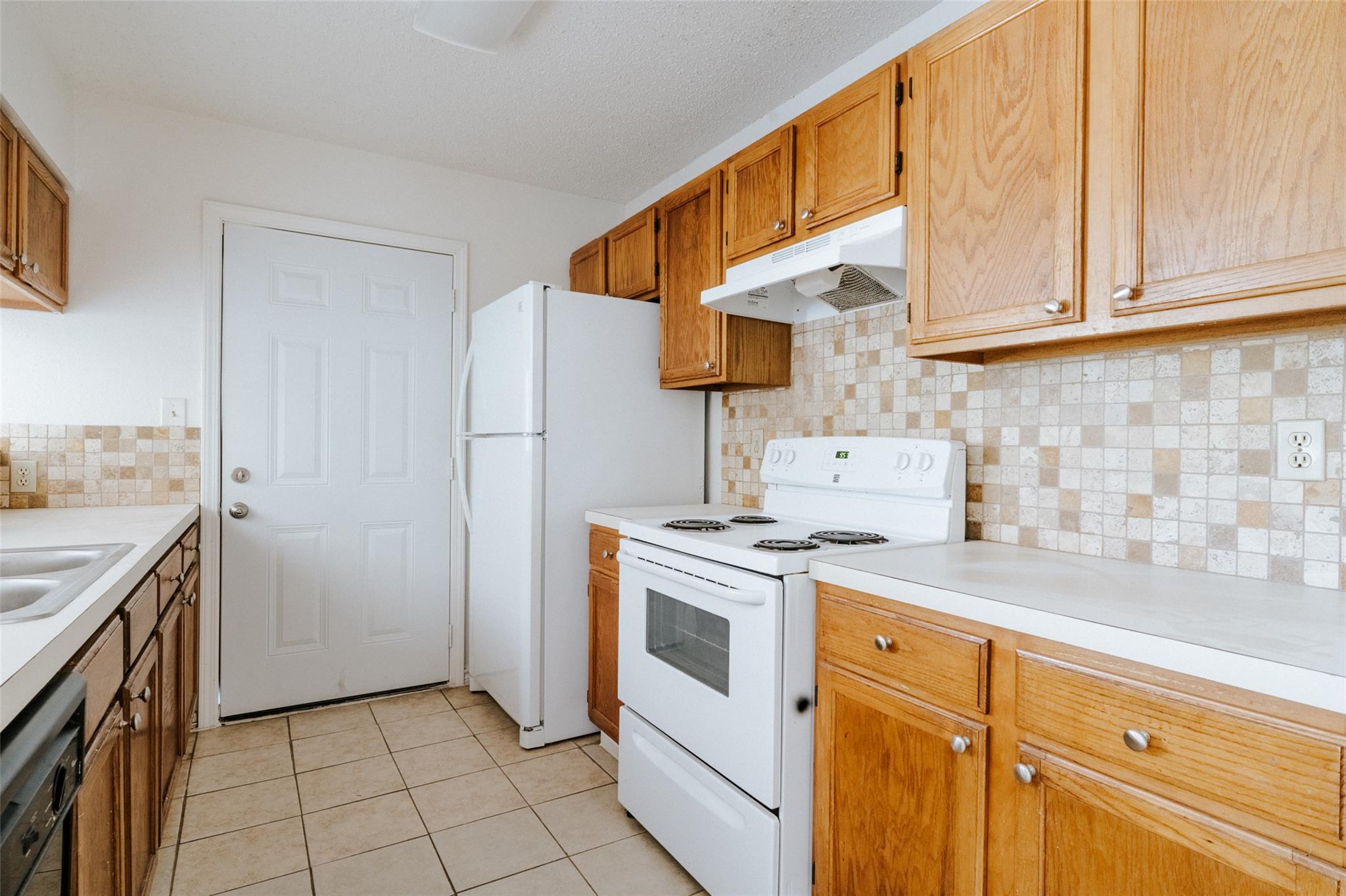 23393 Nameless Rd # 162, Leander, TX 78641