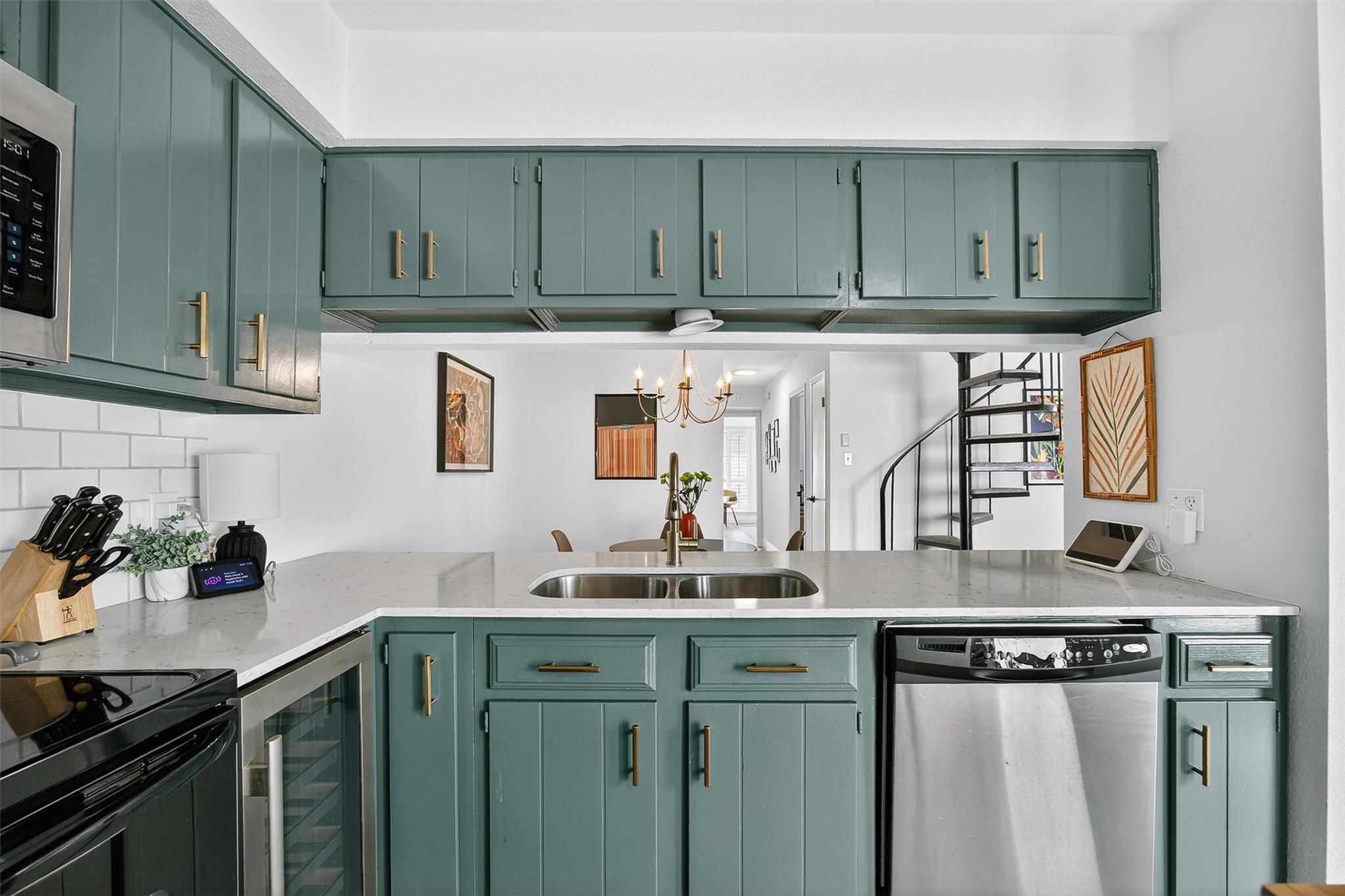 1727 Timber Ridge Dr, Austin, TX 78741