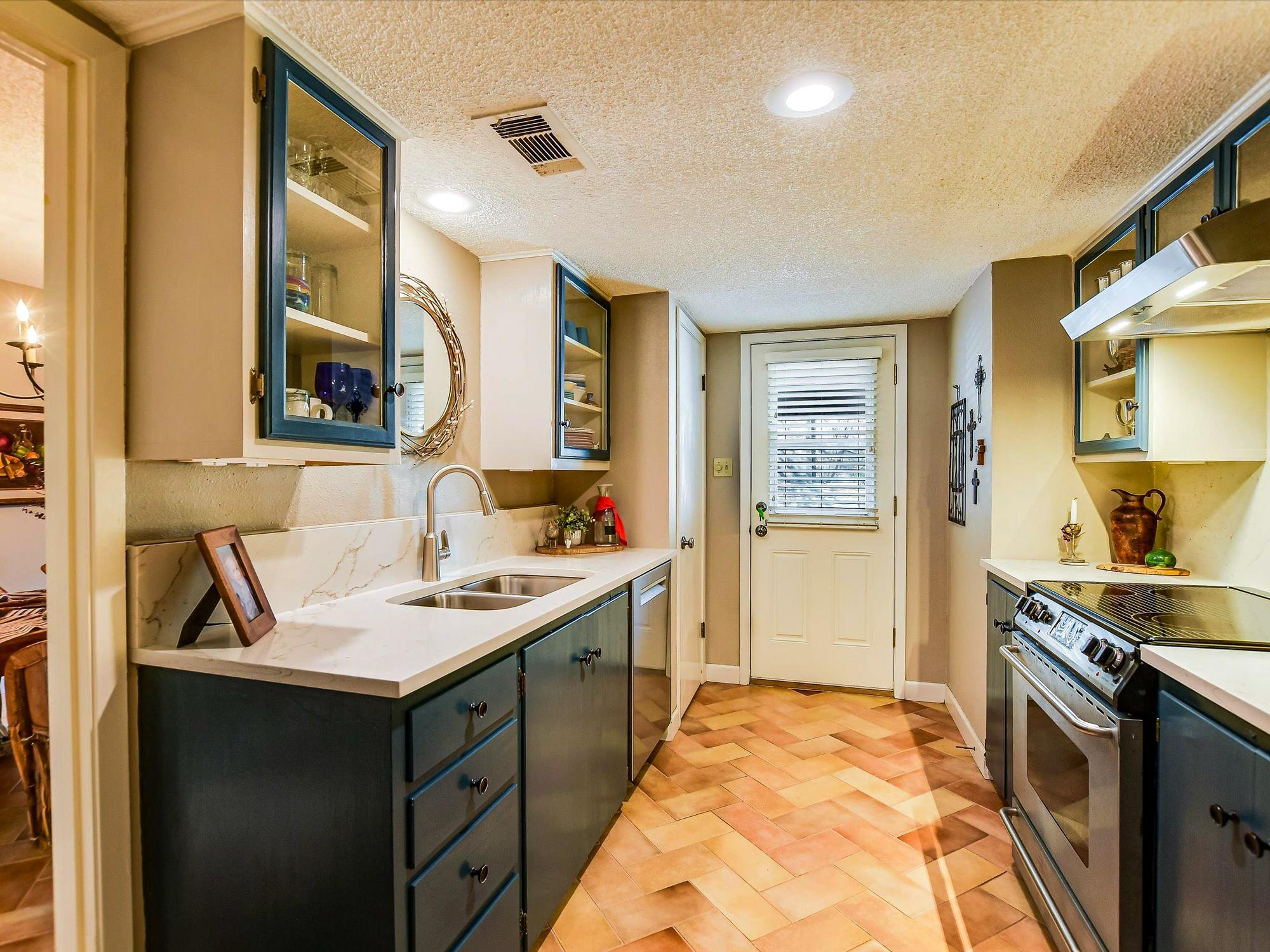 3500 Enfield Rd # E, Austin, TX 78703