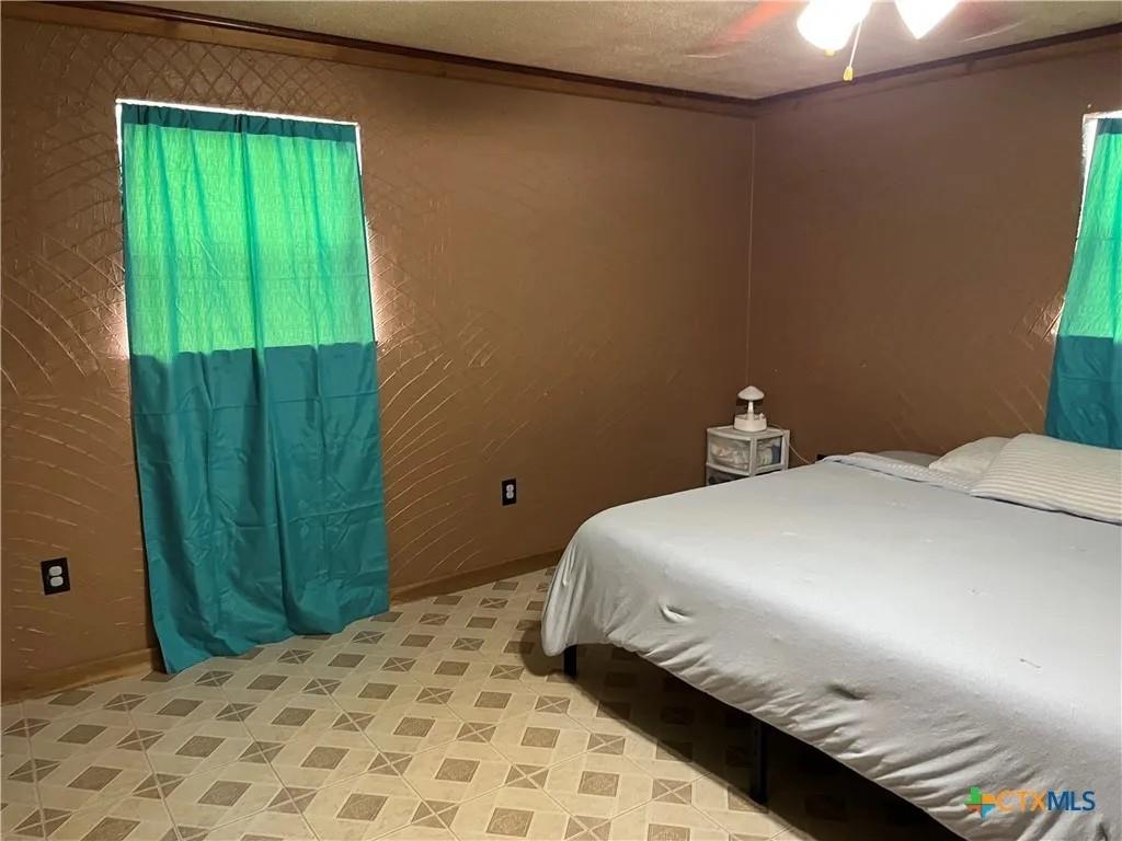 351 County Road 207, Burnet, TX 78611