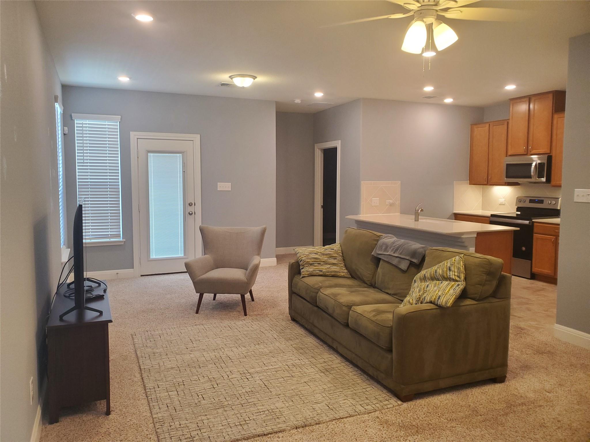 313 Los Cobos Ln, Georgetown, TX 78626