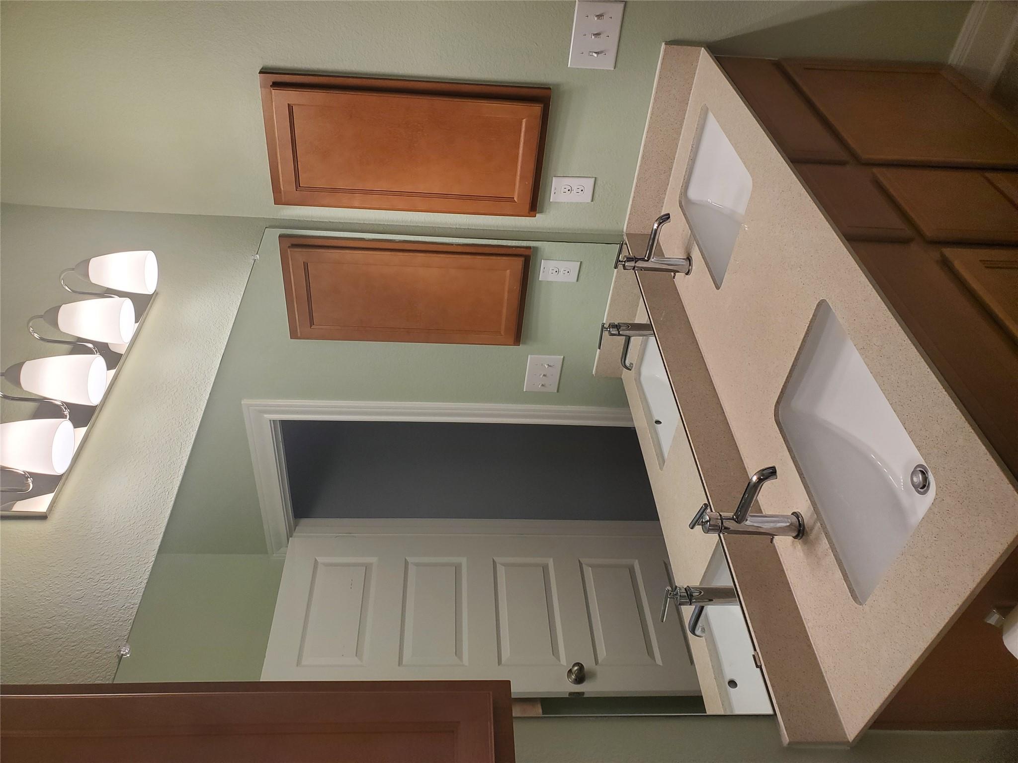 313 Los Cobos Ln, Georgetown, TX 78626