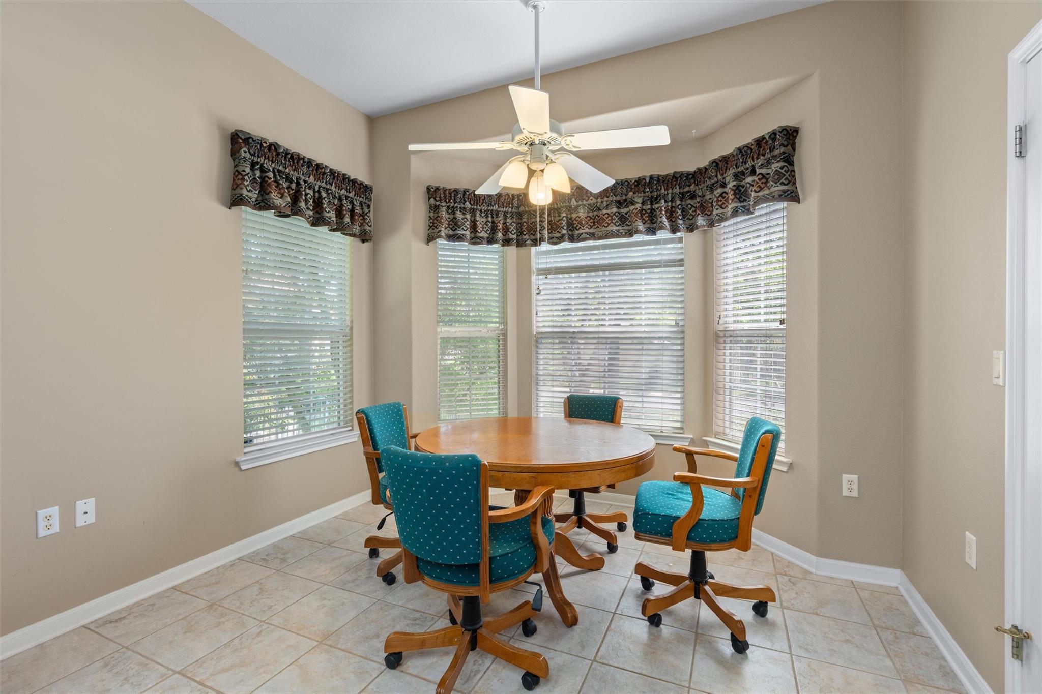 110 Persimmon Ln, Georgetown, TX 78633