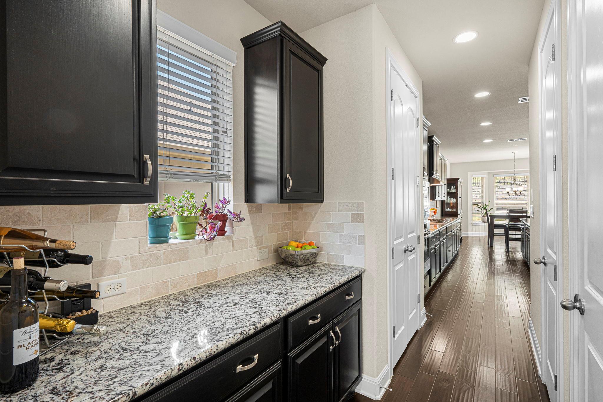 235 Senna Dr, Dripping Springs, TX 78620