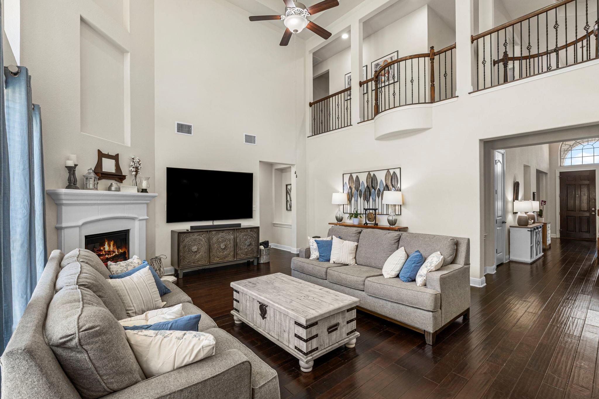 235 Senna Dr, Dripping Springs, TX 78620