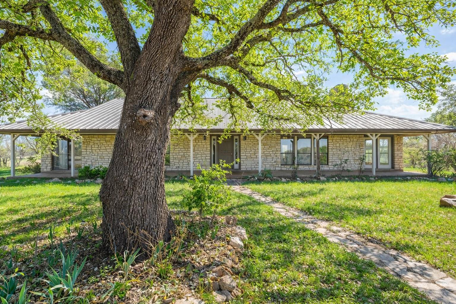 3410 W Ranch Road 152, Llano, TX 78643