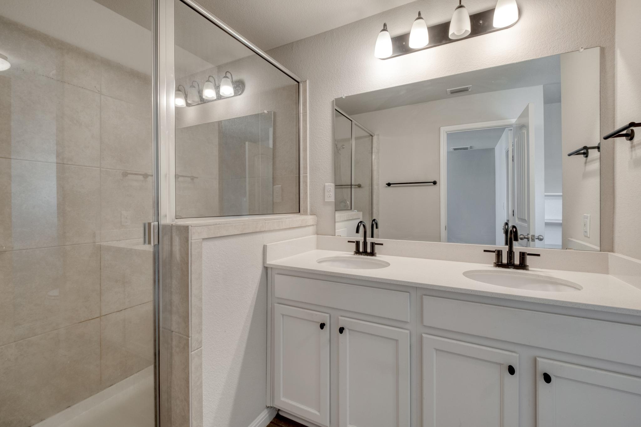 10605 Harwood Overlook Cv, Austin, TX 78747