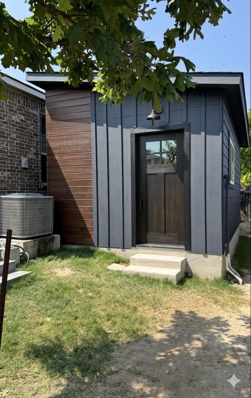 11017 Kirkoswald Rd, Austin, TX 78754