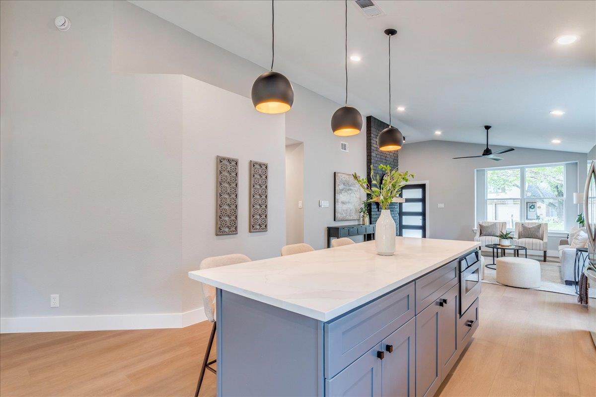 802 Brook Meadow Trl, Cedar Park, TX 78613