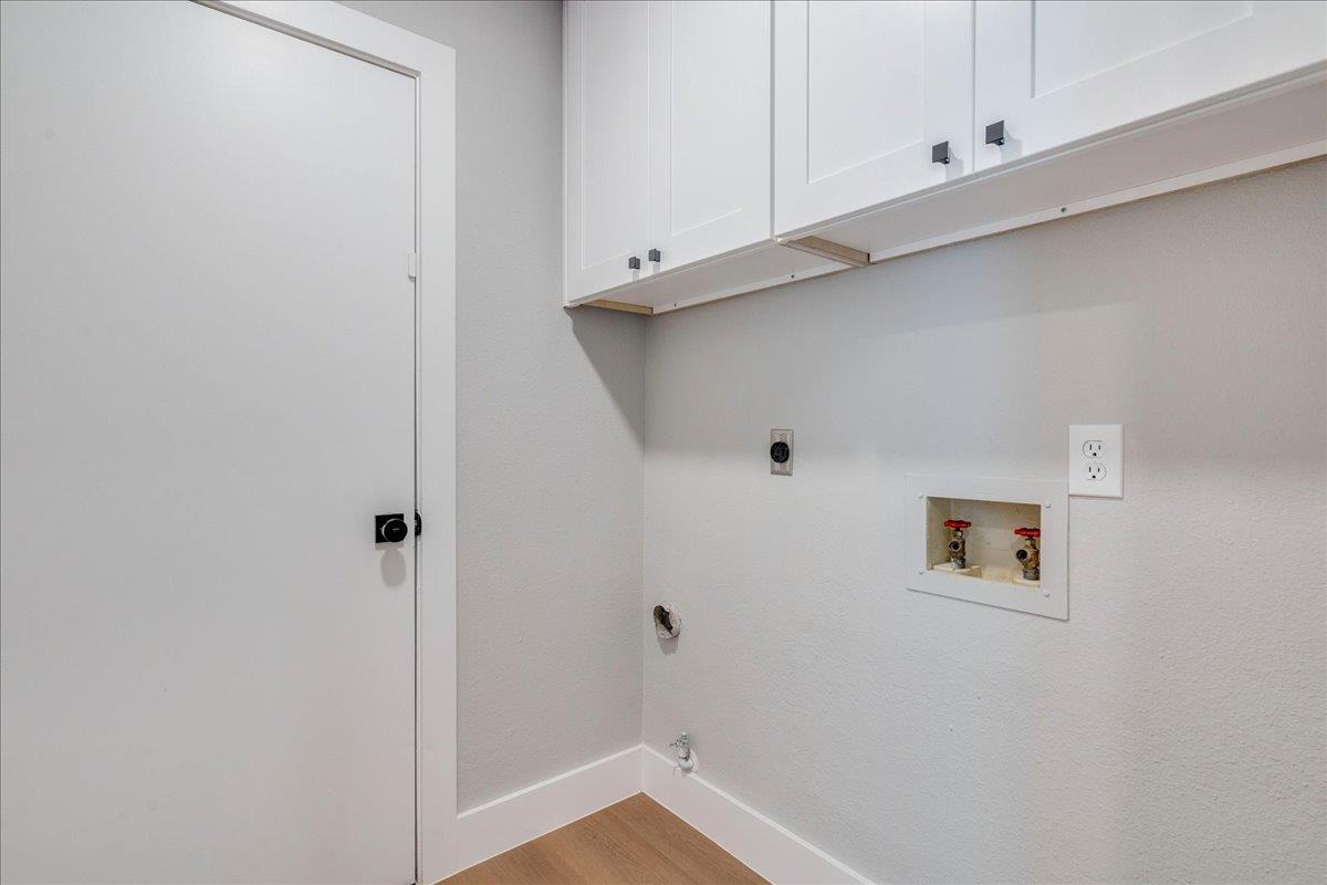 802 Brook Meadow Trl, Cedar Park, TX 78613