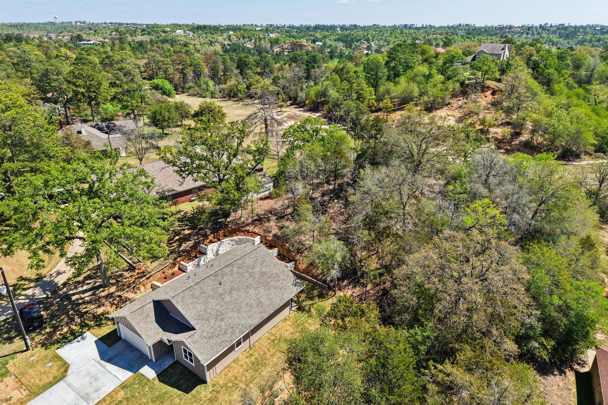 473 Tahitian Dr, Bastrop, TX 78602