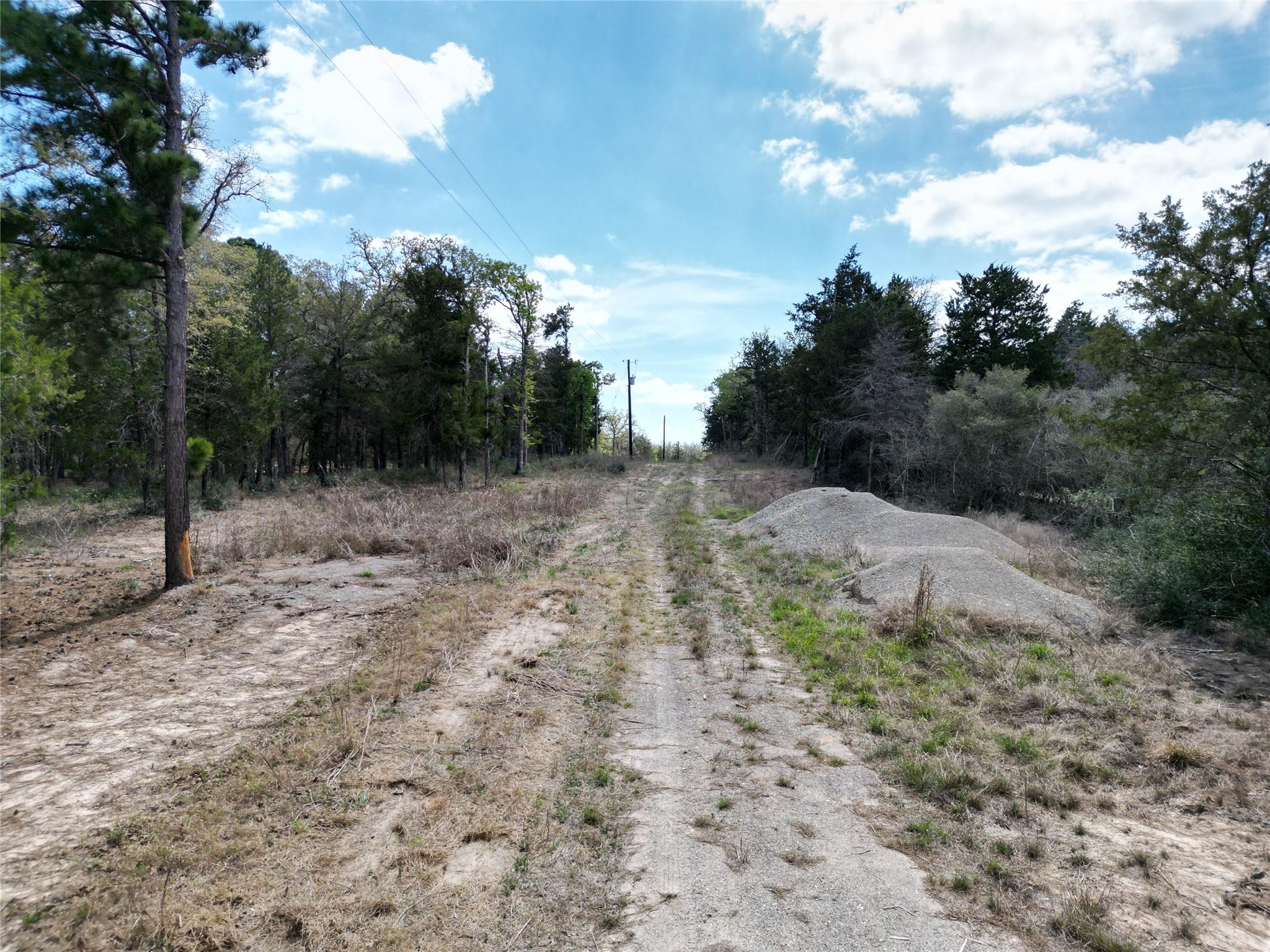 797 Marlin St, McDade, TX 78650