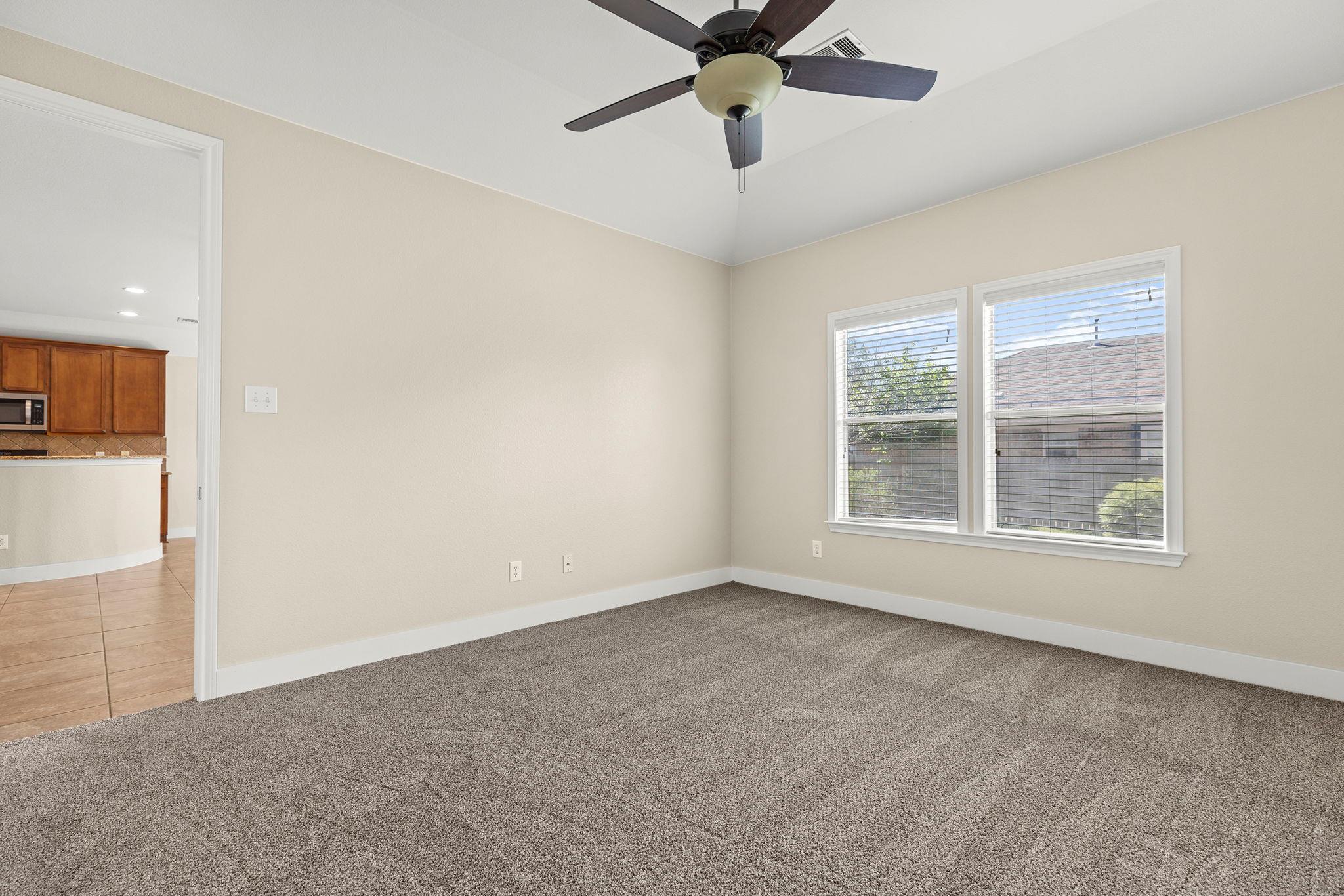 3013 Hawks Swoop Trl, Pflugerville, TX 78660