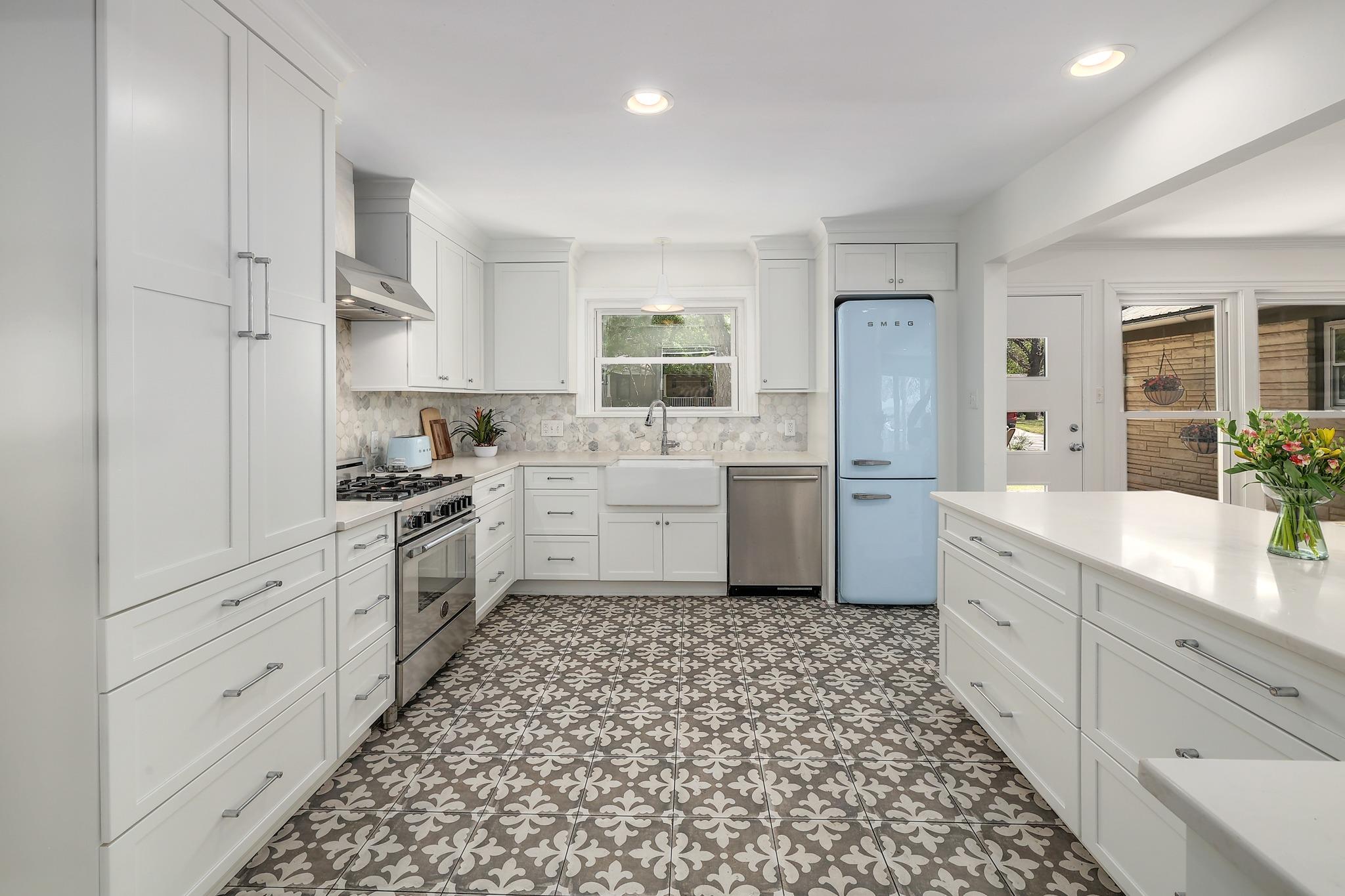 5600 Bull Creek Rd, Austin, TX 78756