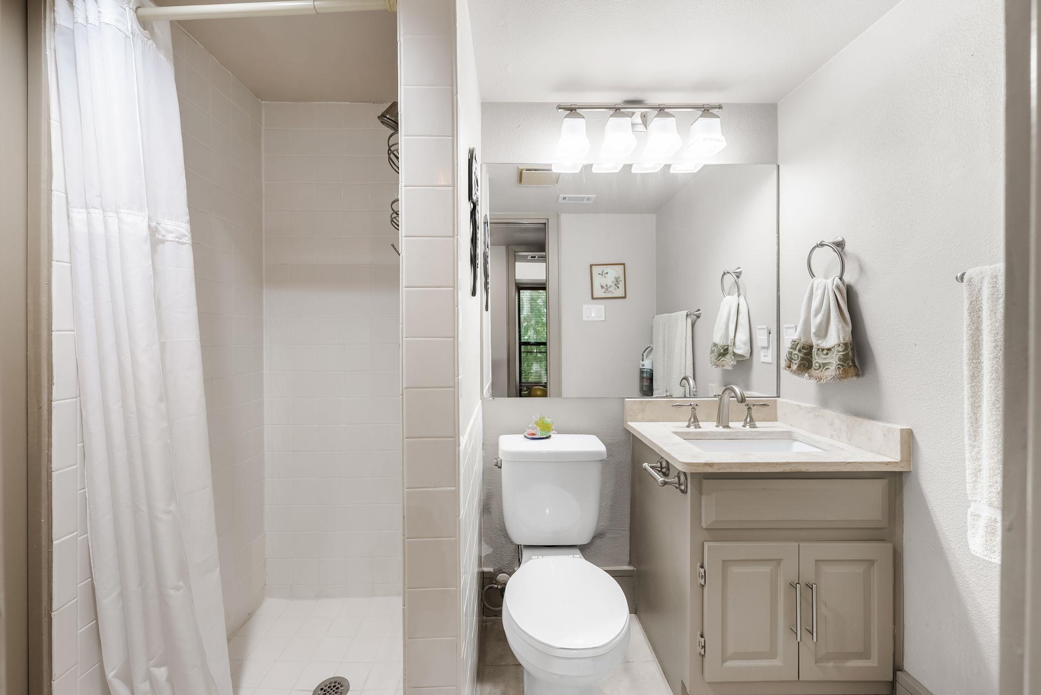 510 W 18TH St # 113, Austin, TX 78701