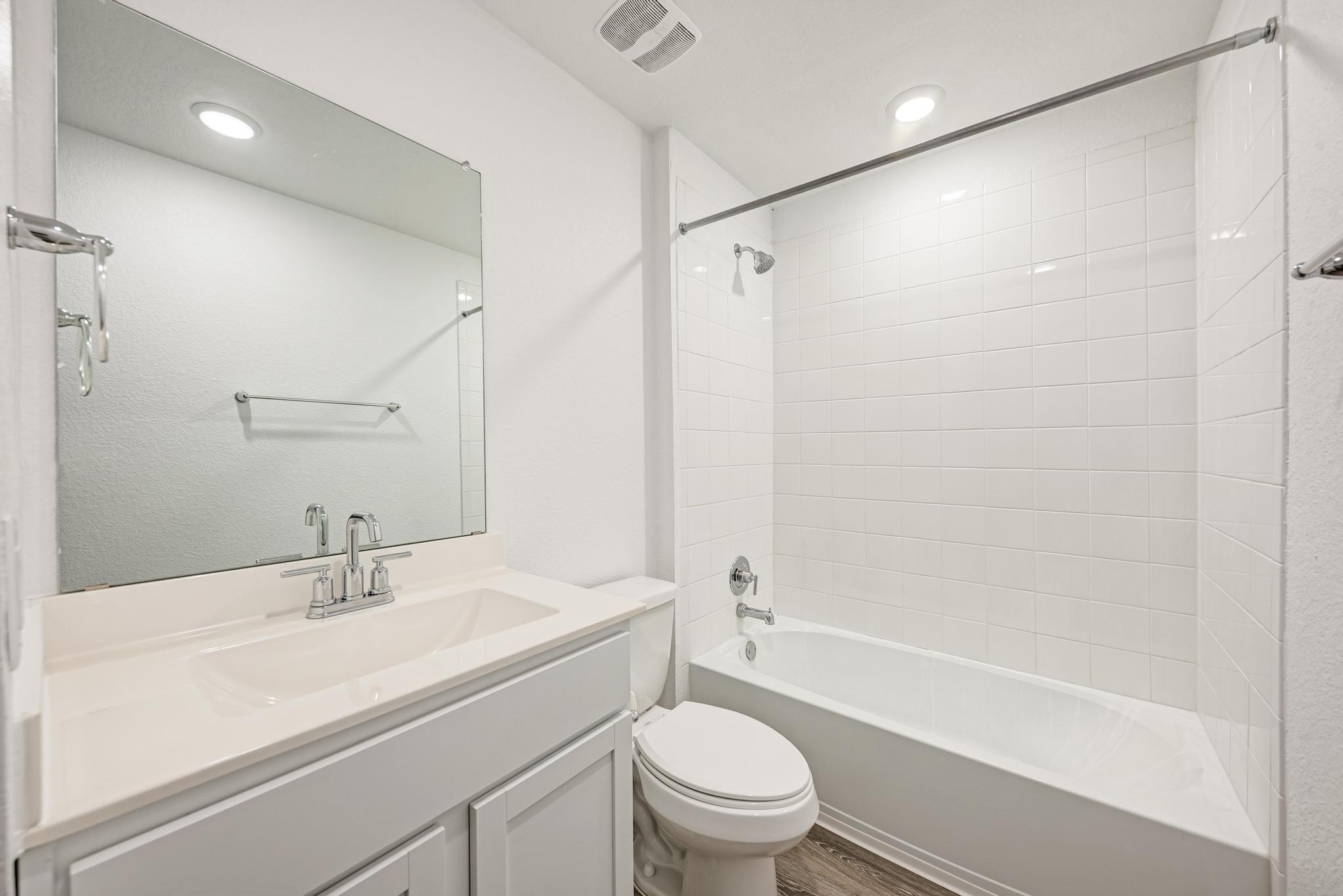 1002 Austin Bayou Dr, Hutto, TX 78634