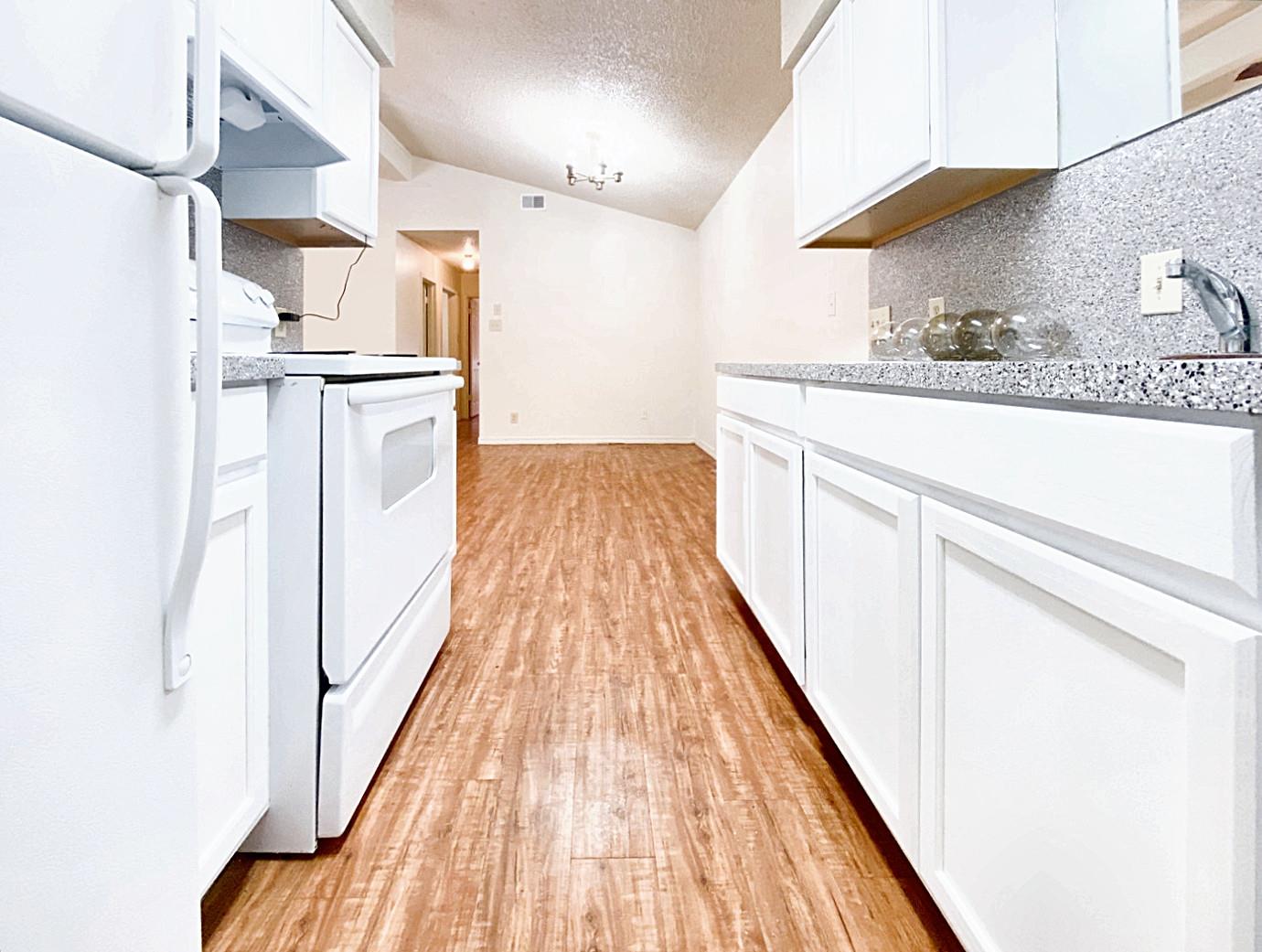 111 Hughson Ct, San Marcos, TX 78666