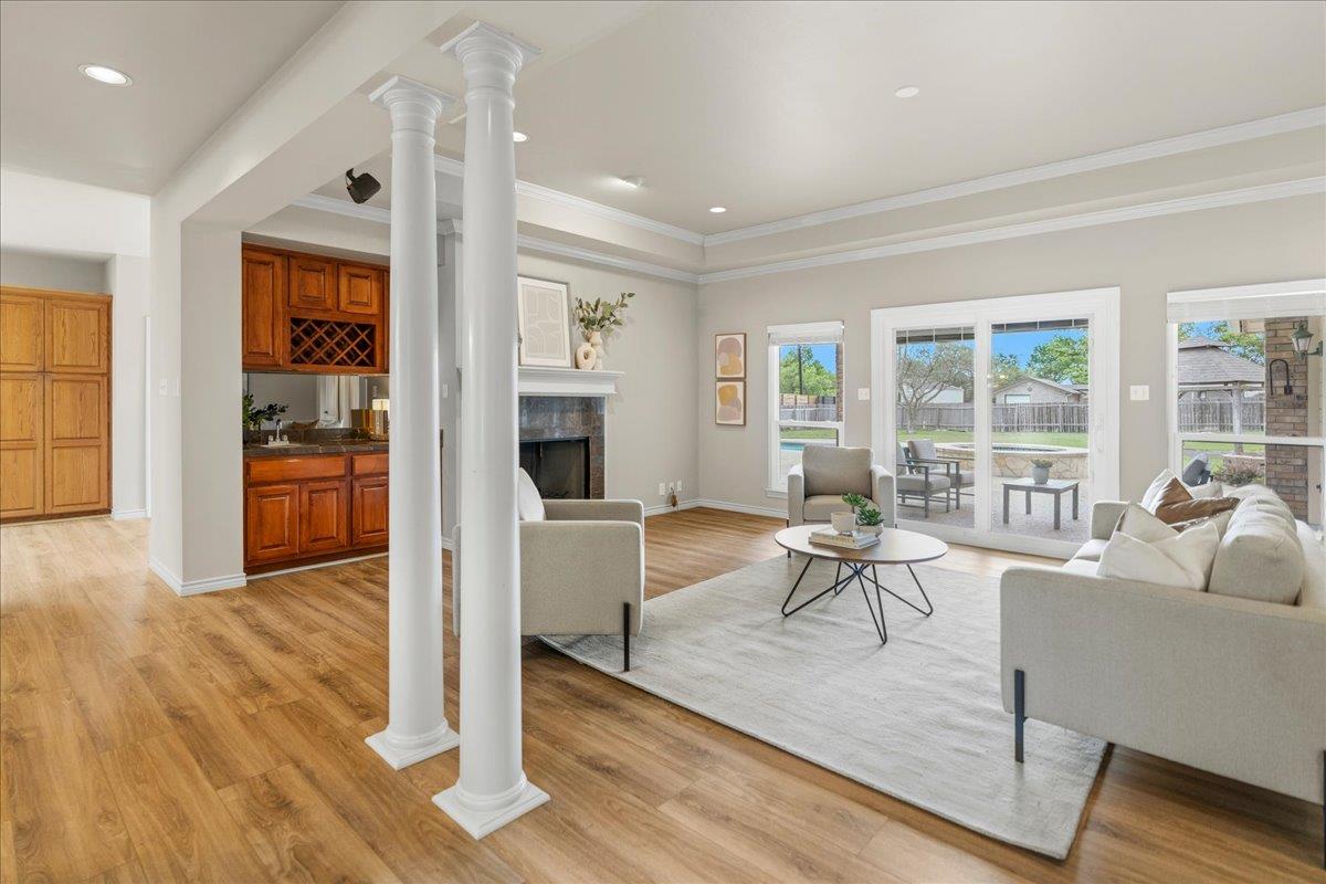 1317 Amistad Dr, Round Rock, TX 78664