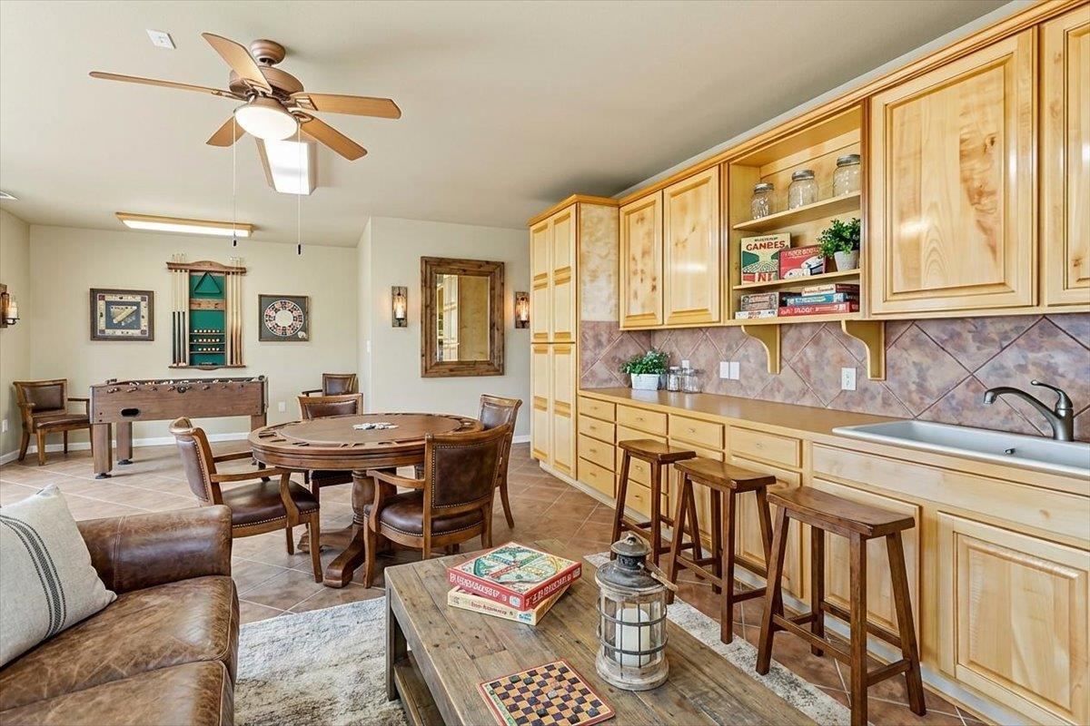 1317 Amistad Dr, Round Rock, TX 78664