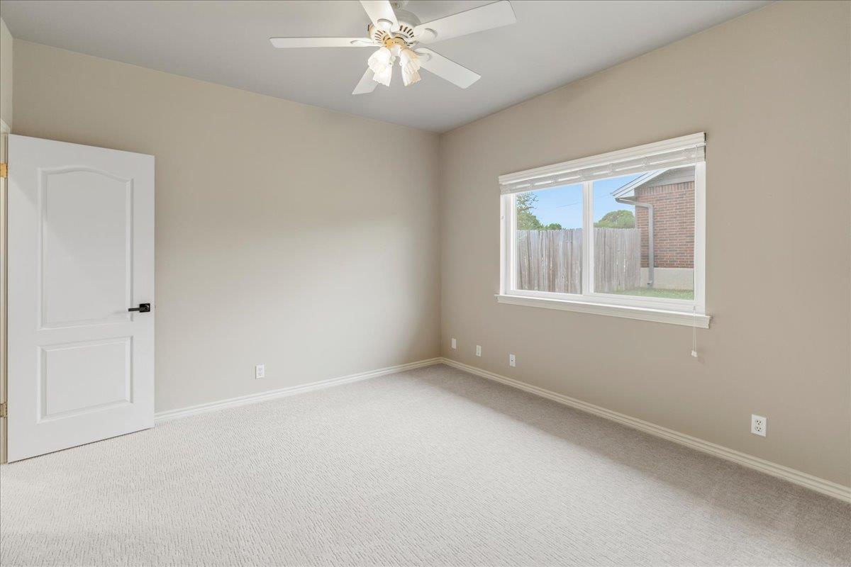 1317 Amistad Dr, Round Rock, TX 78664