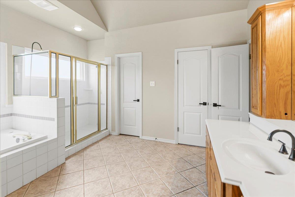 1317 Amistad Dr, Round Rock, TX 78664