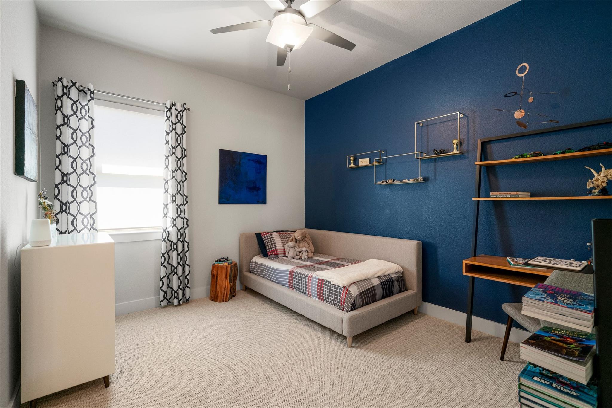 142 White Rock Ct, Dripping Springs, TX 78620