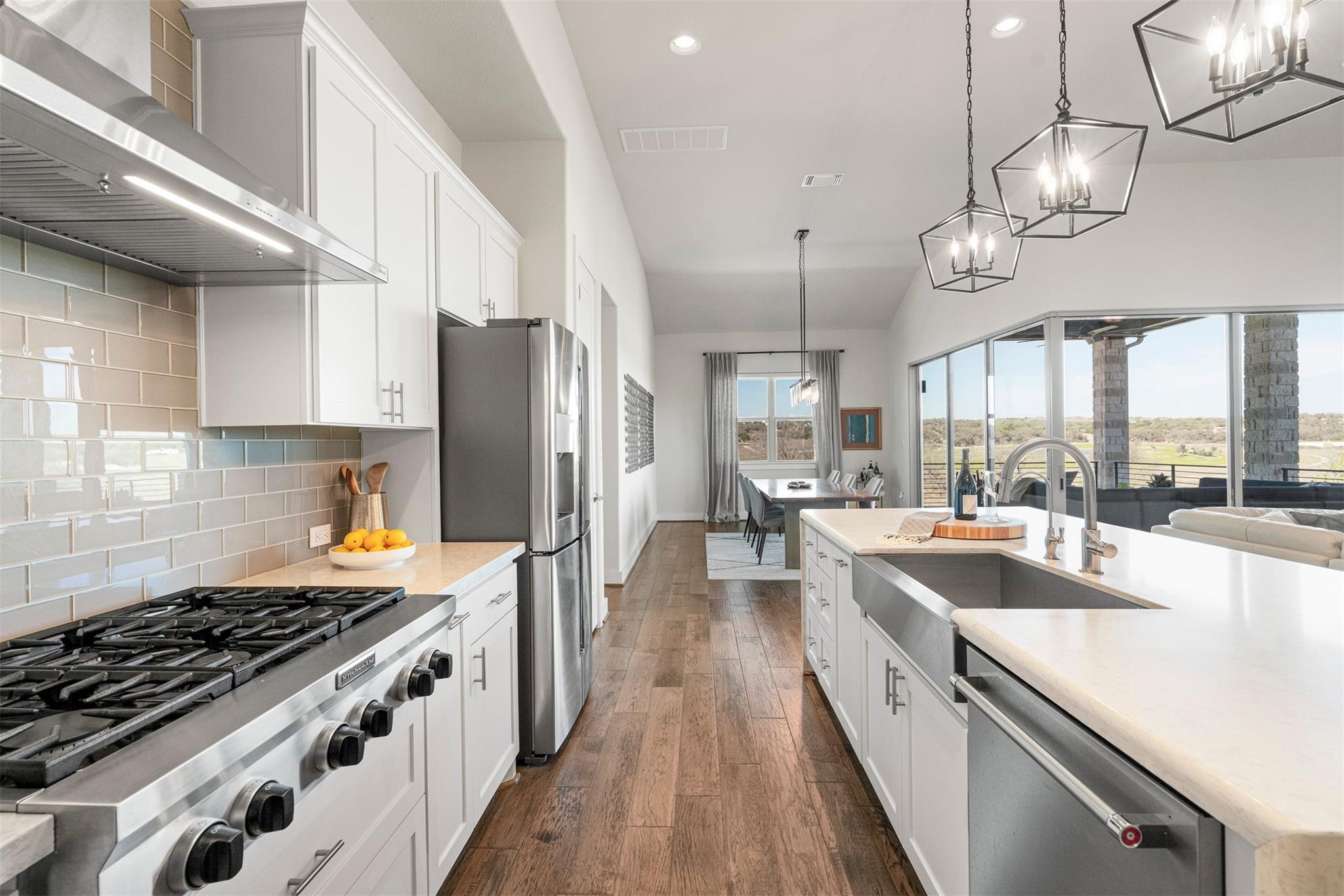 142 White Rock Ct, Dripping Springs, TX 78620