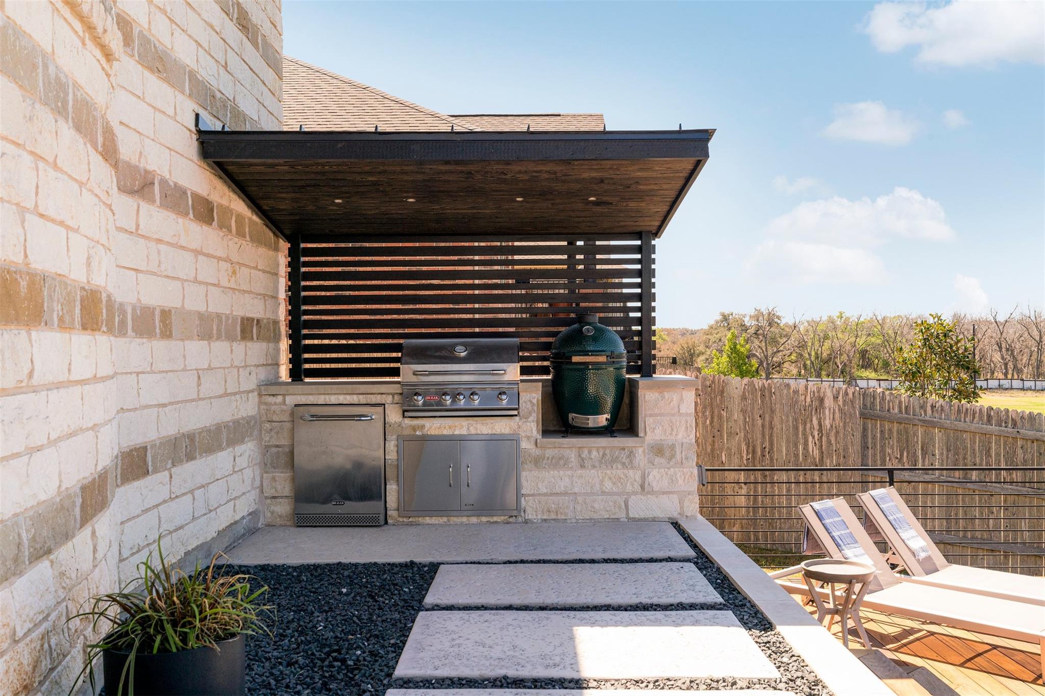 142 White Rock Ct, Dripping Springs, TX 78620