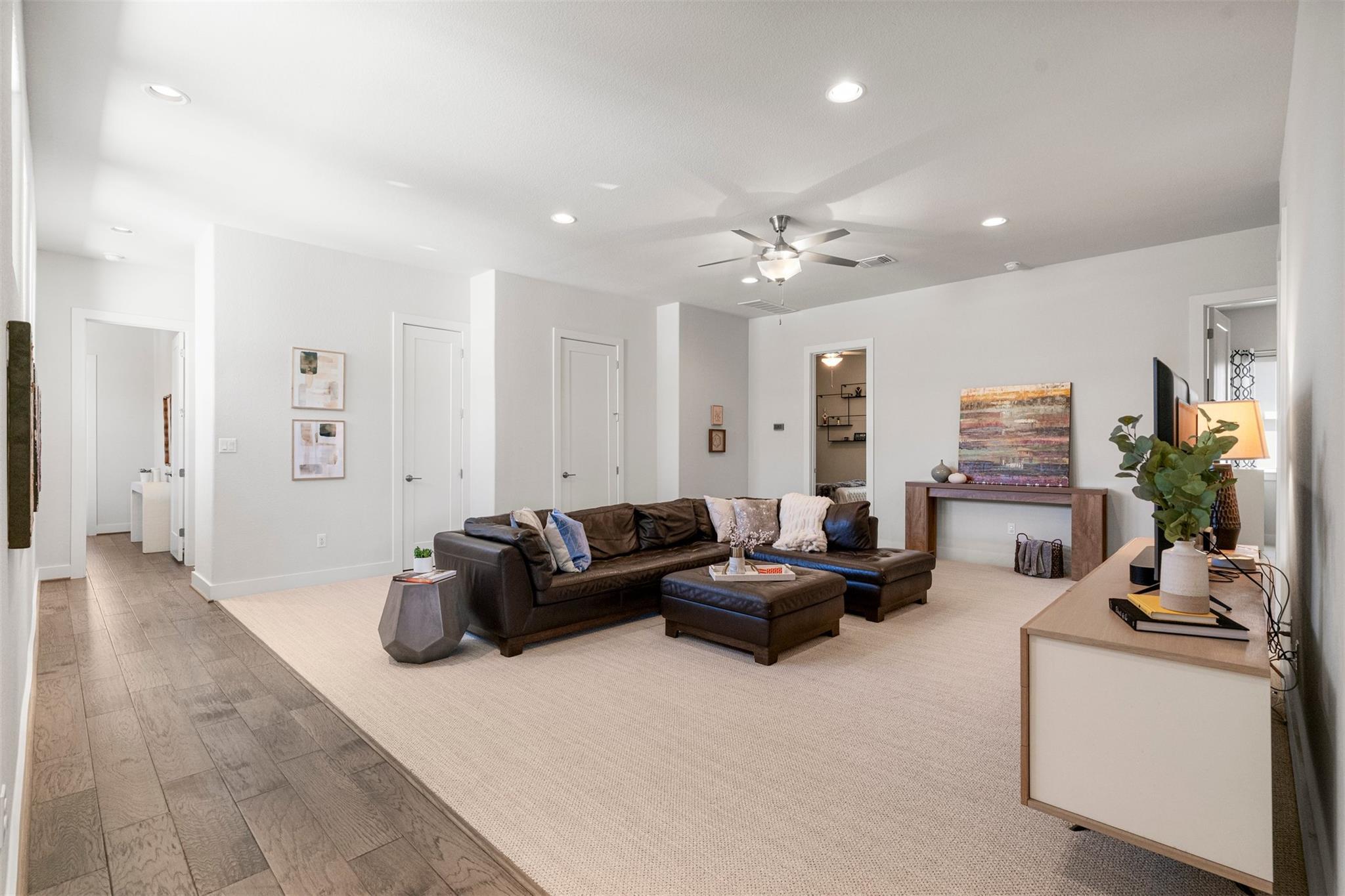 142 White Rock Ct, Dripping Springs, TX 78620