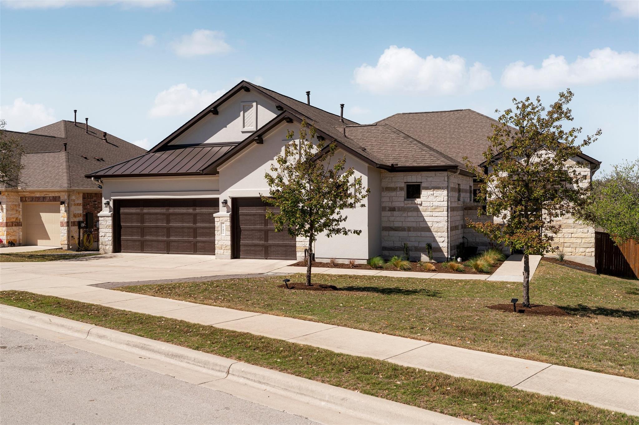 142 White Rock Ct, Dripping Springs, TX 78620