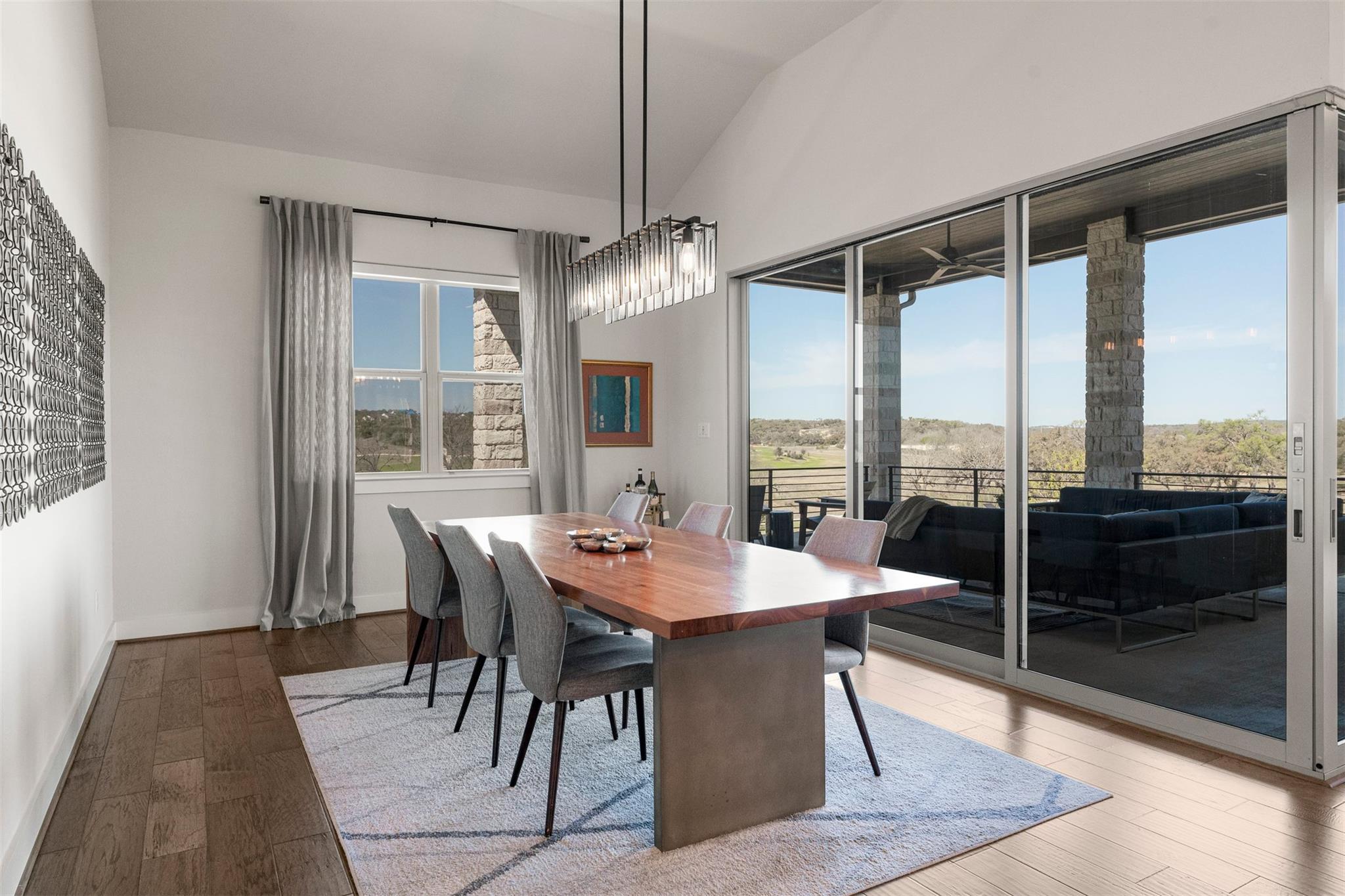 142 White Rock Ct, Dripping Springs, TX 78620