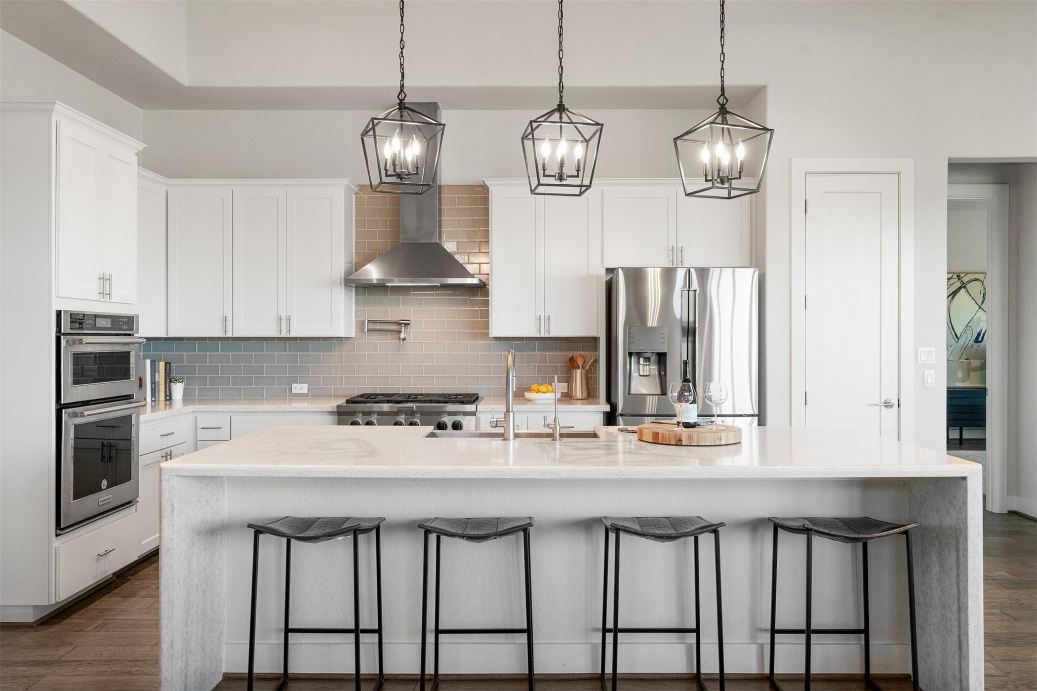 142 White Rock Ct, Dripping Springs, TX 78620