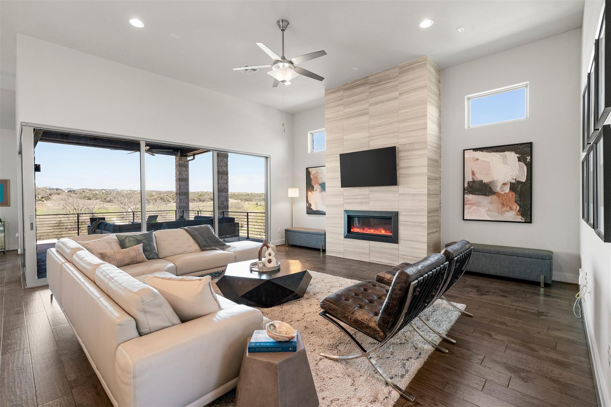 142 White Rock Ct, Dripping Springs, TX 78620