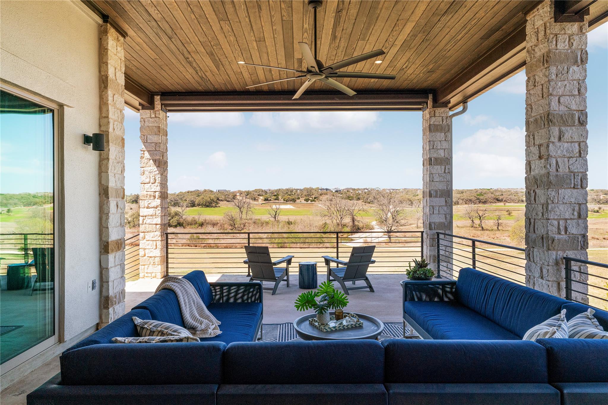 142 White Rock Ct, Dripping Springs, TX 78620
