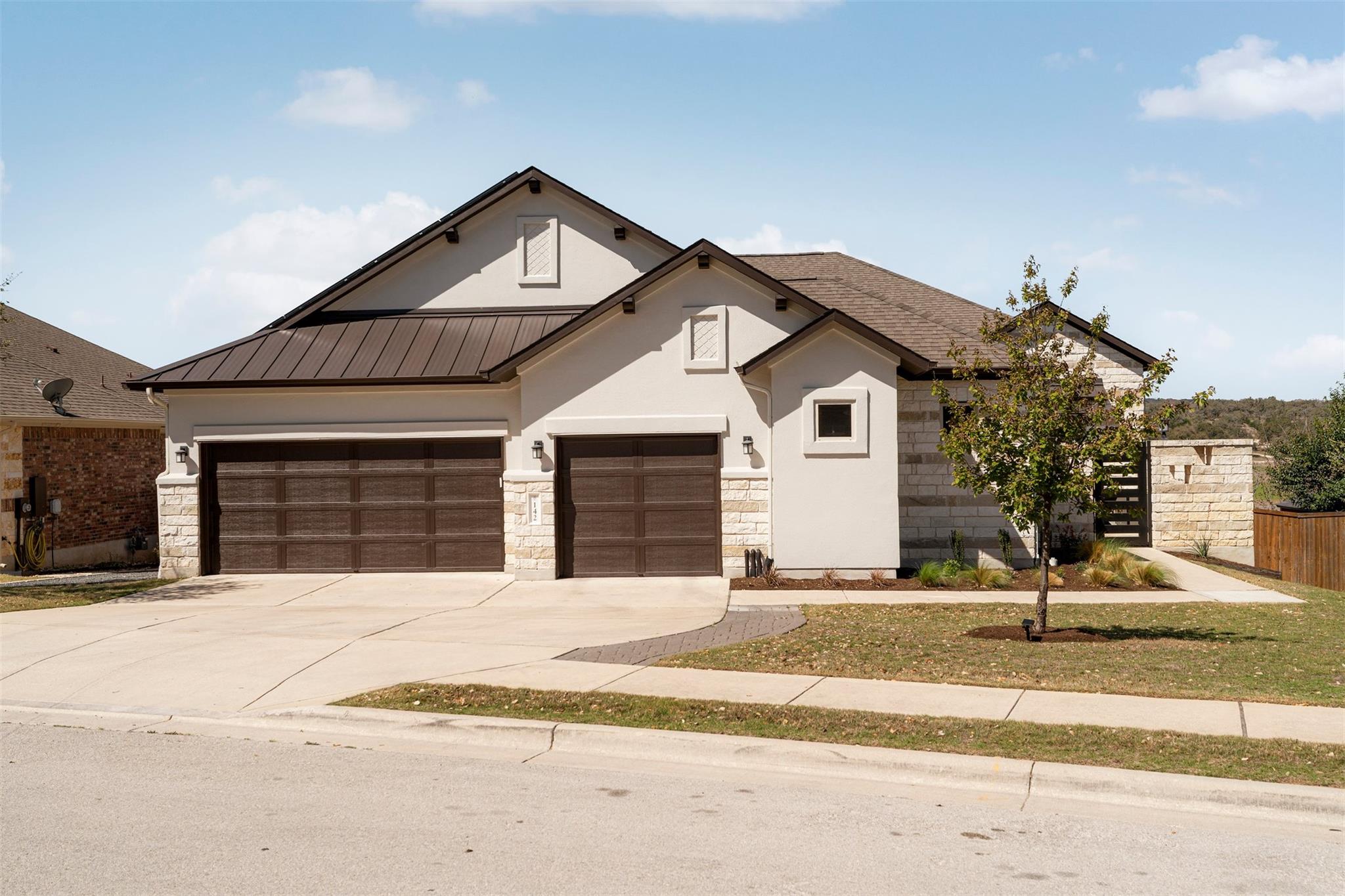 142 White Rock Ct, Dripping Springs, TX 78620