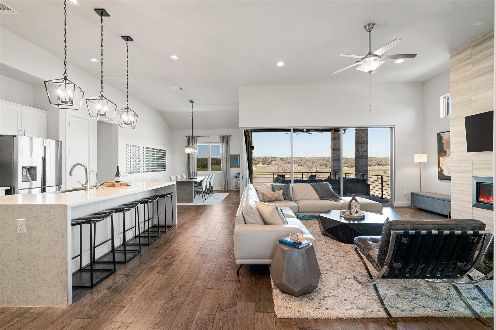 142 White Rock Ct, Dripping Springs, TX 78620