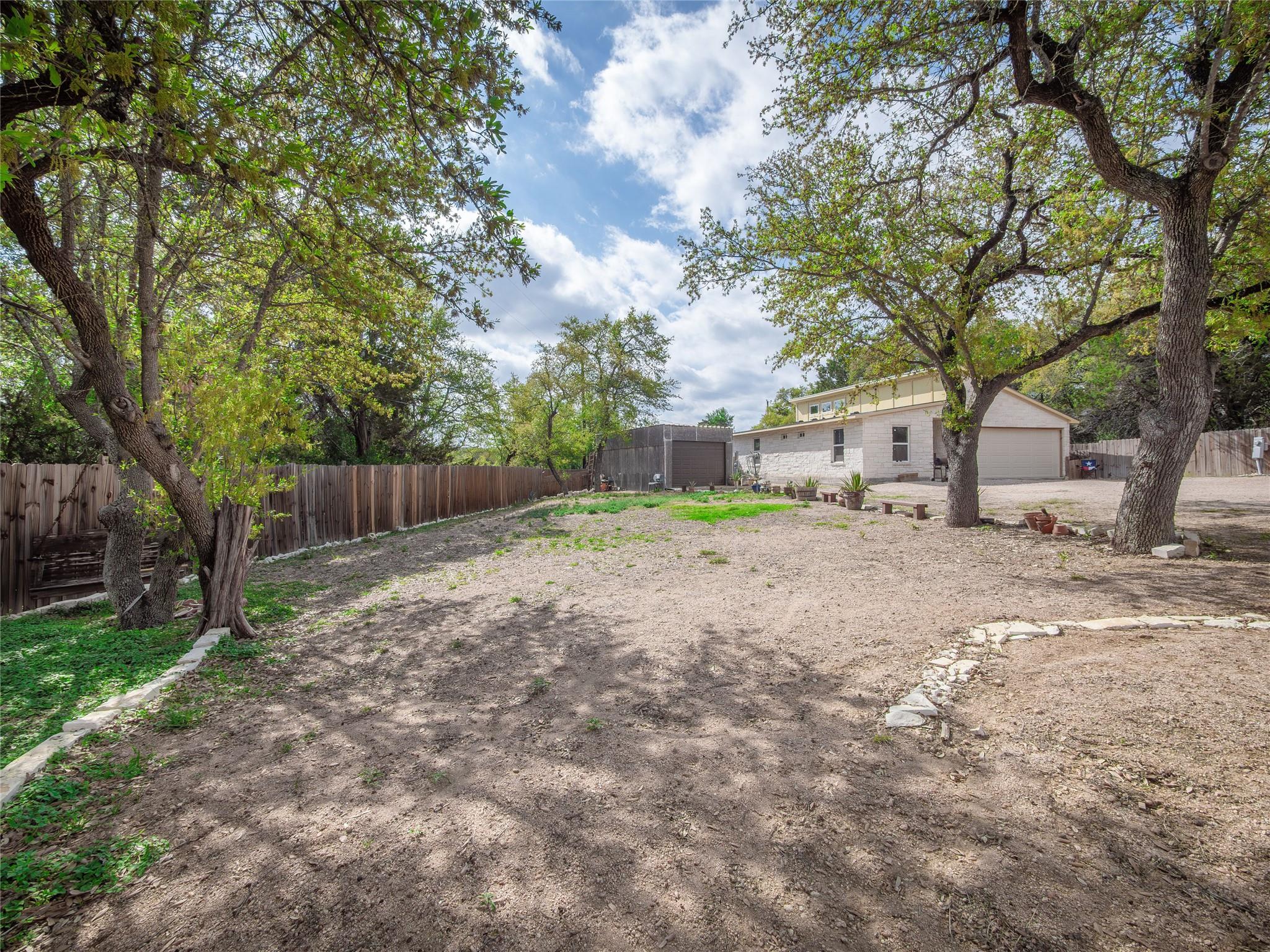 2705 Cory Ln, Spicewood, TX 78669