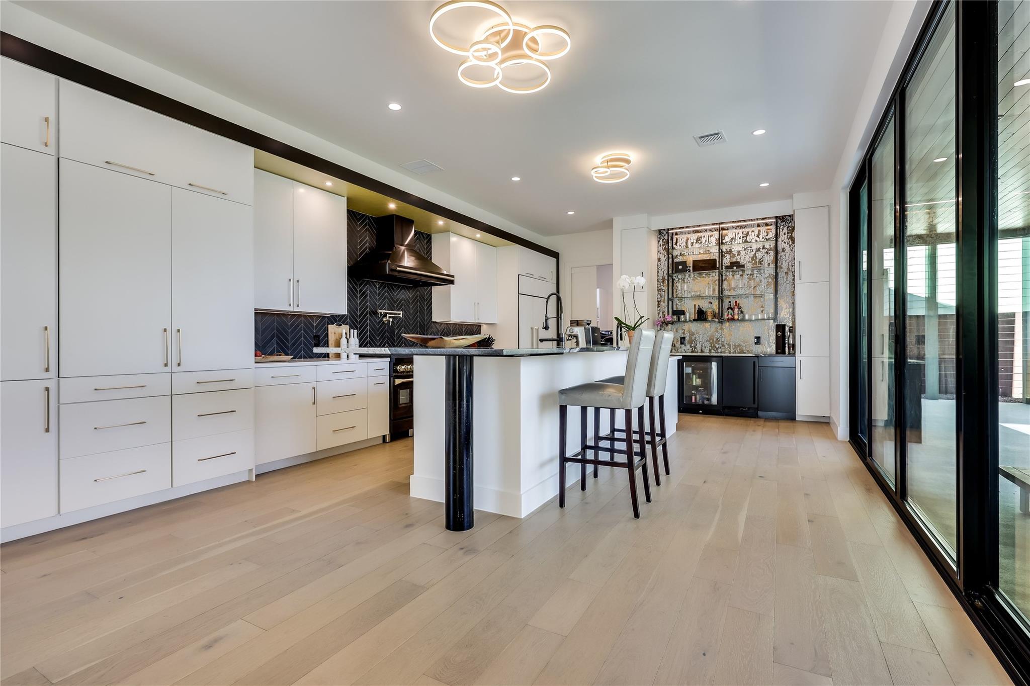 4600 Gillis St, Austin, TX 78745