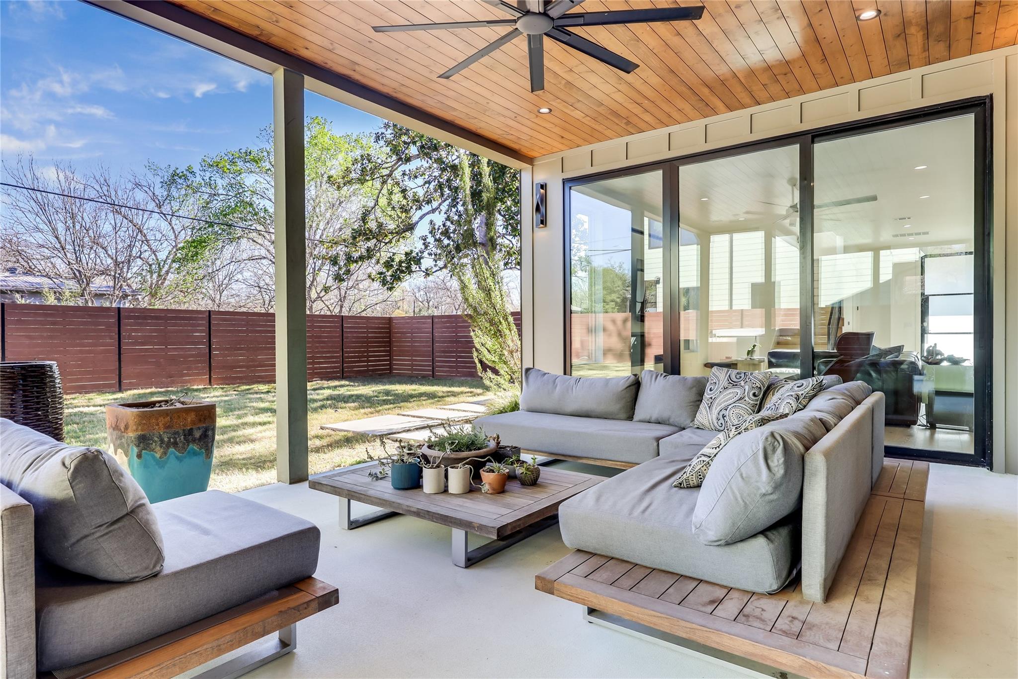 4600 Gillis St, Austin, TX 78745