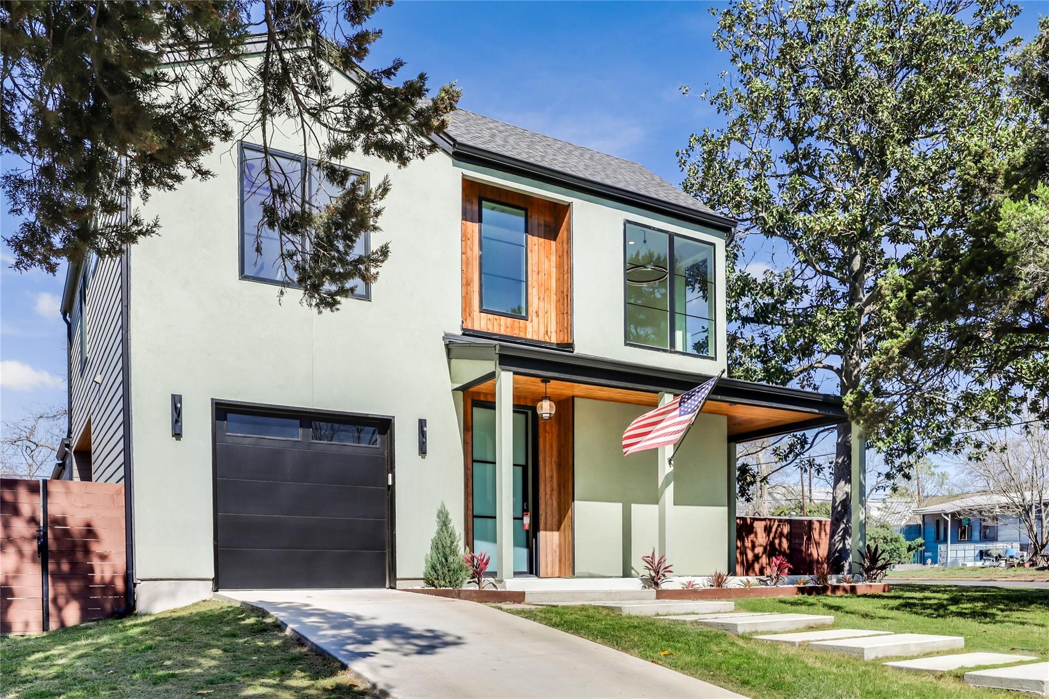 4600 Gillis St, Austin, TX 78745