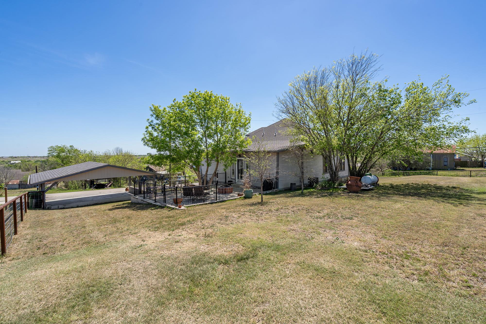 300 Herrin St, Coupland, TX 78615
