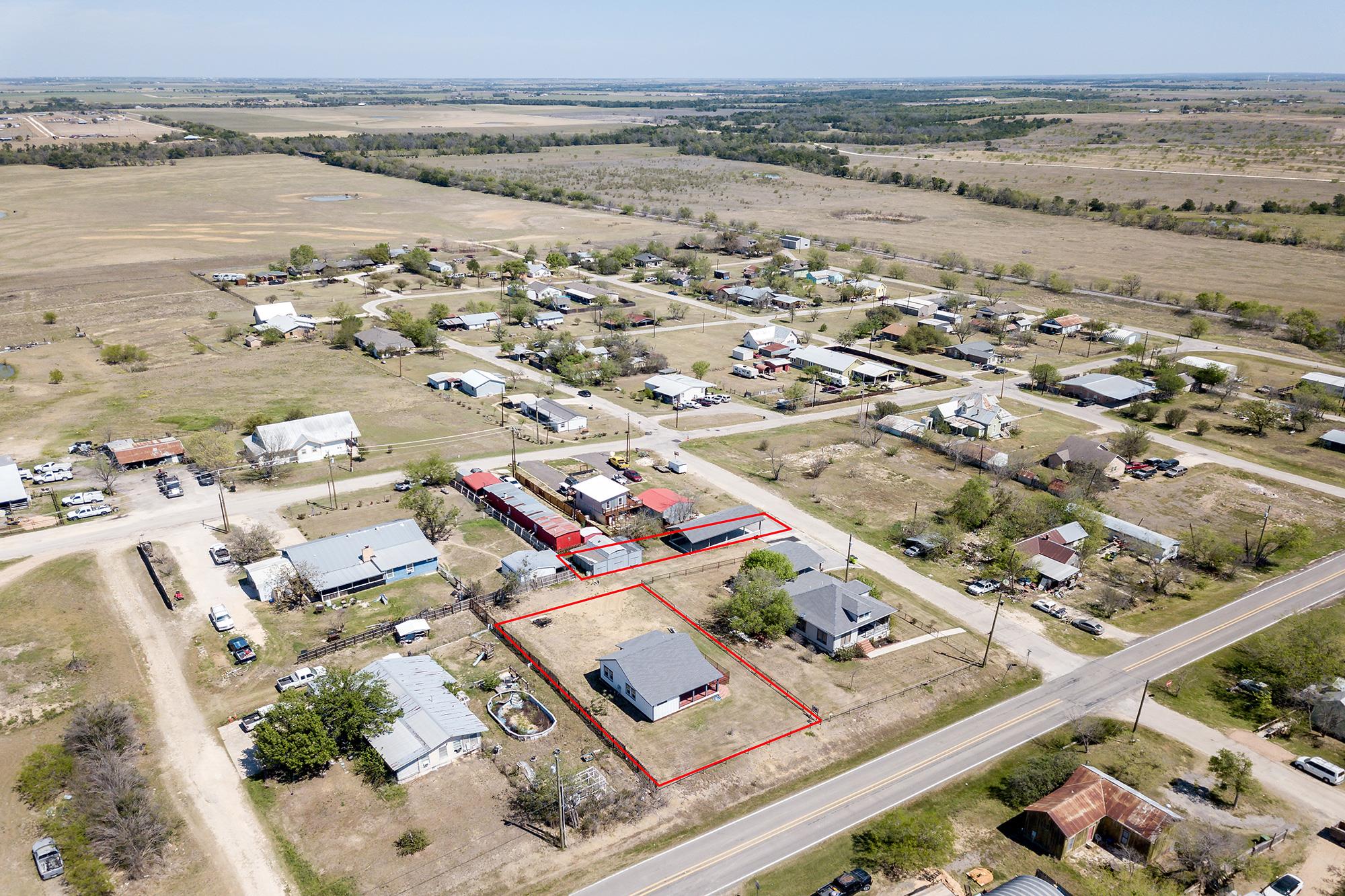 300 Herrin St, Coupland, TX 78615