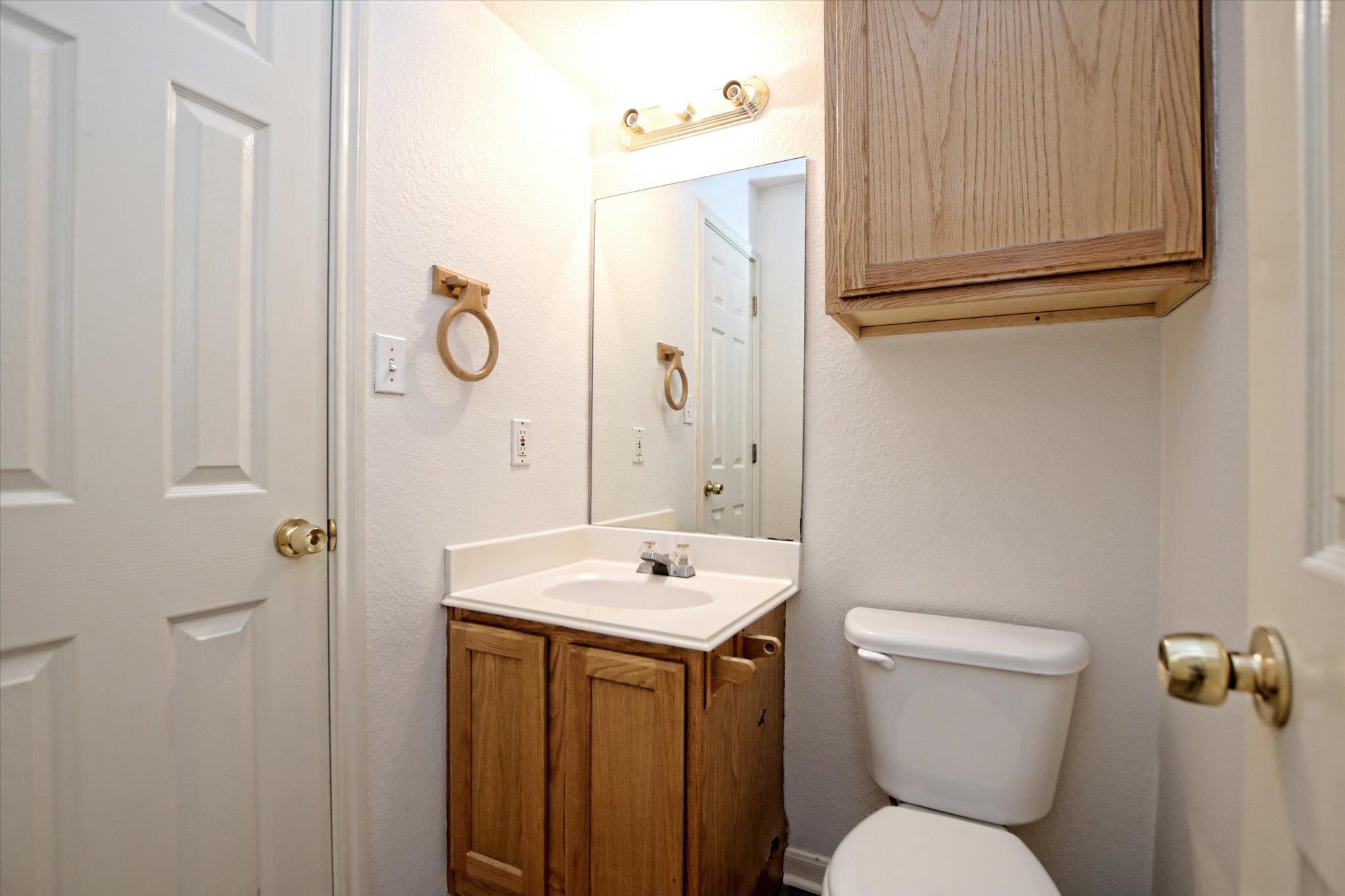 101 S Mockingbird Cir, Cedar Creek, TX 78612