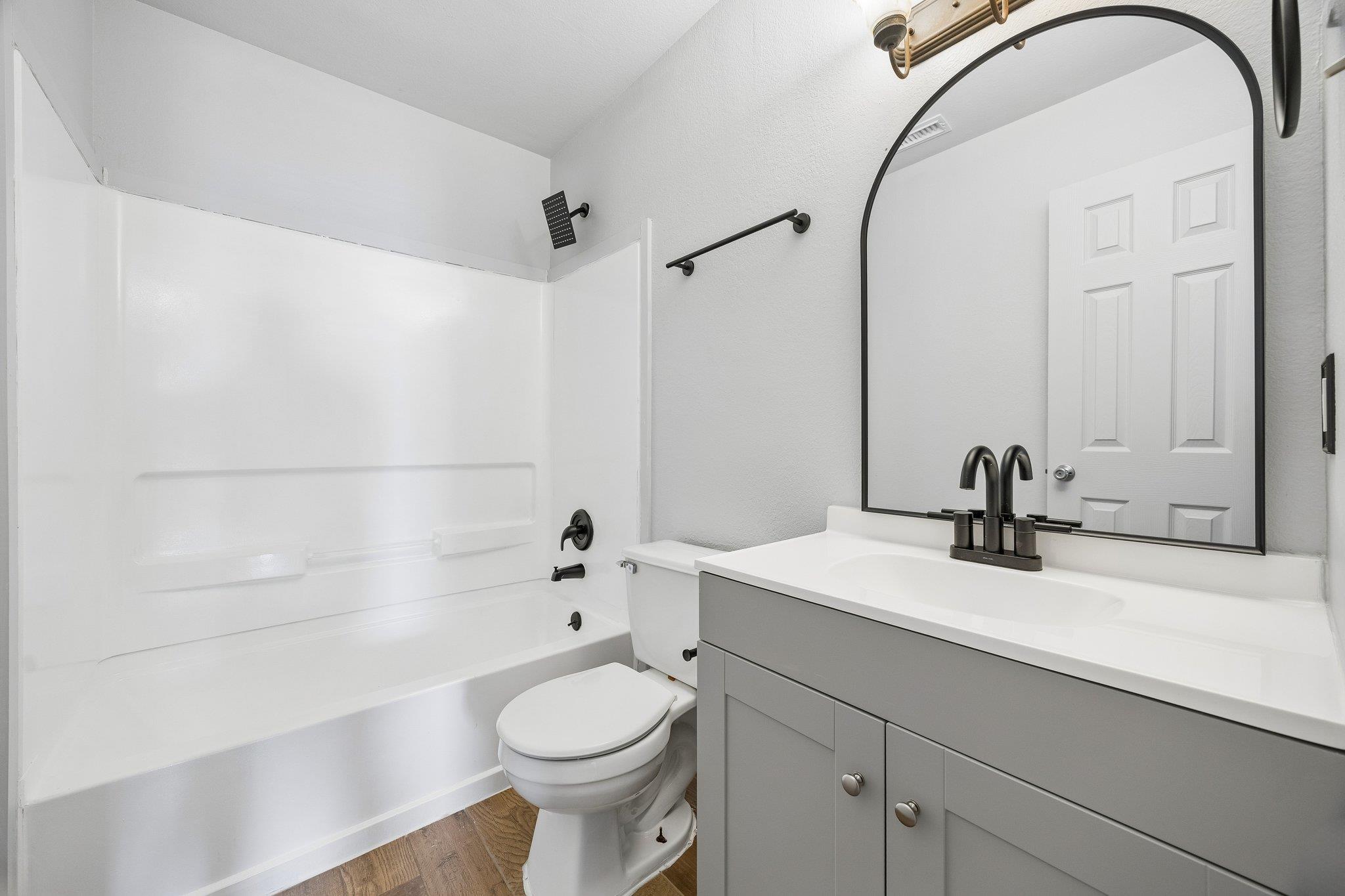 12429 Drummond Dr, Austin, TX 78754