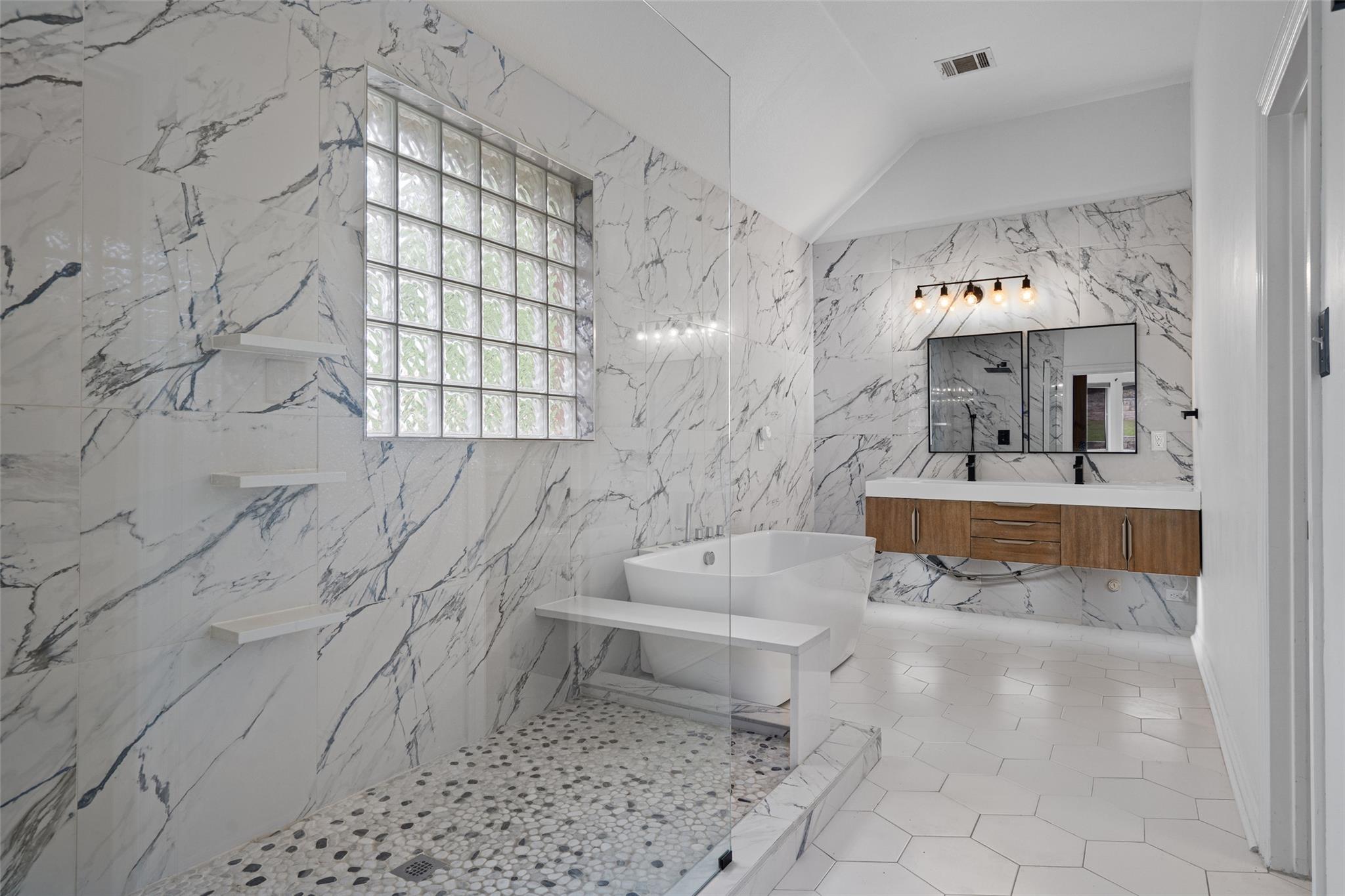 12105 Portobella Dr, Austin, TX 78732