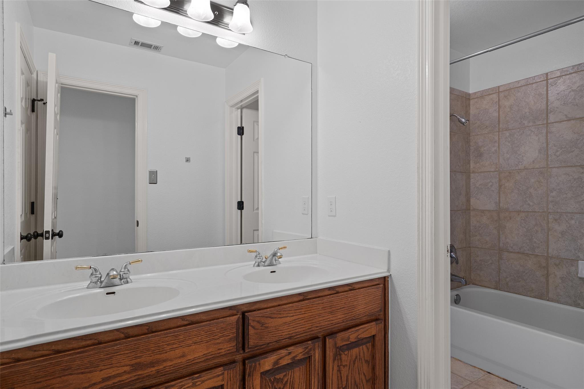 12105 Portobella Dr, Austin, TX 78732