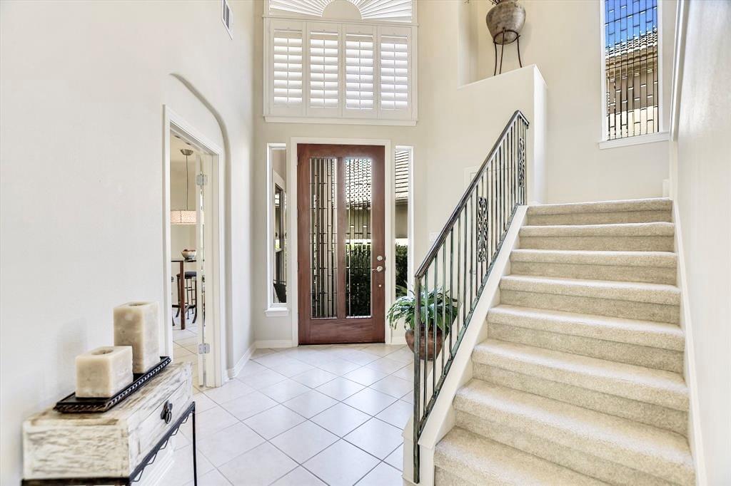 4545 GOLF VISTA Dr, Austin, TX 78730