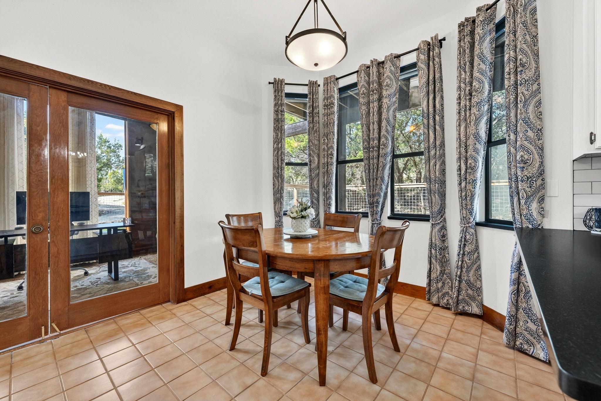 22706 Rocking A Trl, Spicewood, TX 78669