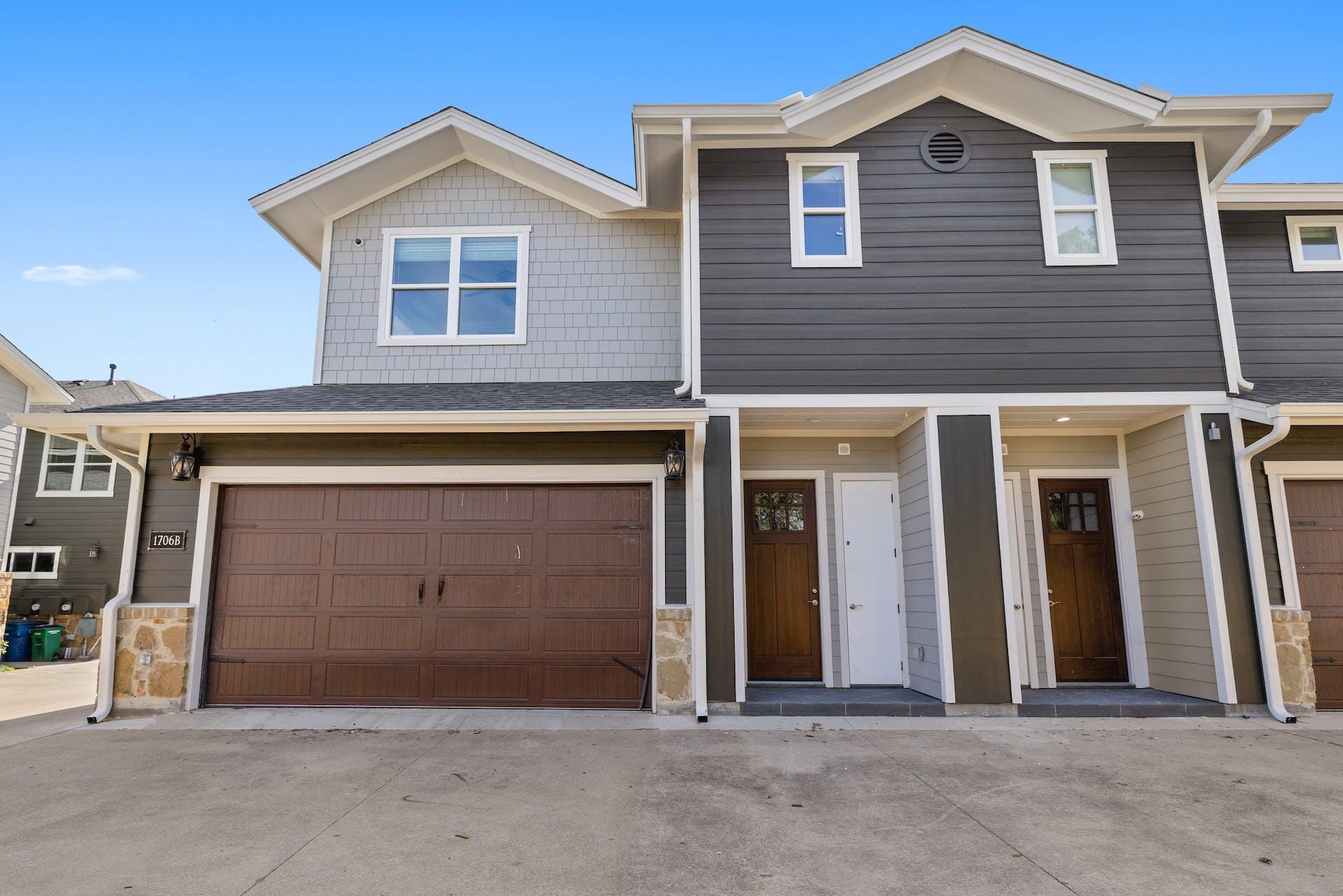 1700 Cedar Bend Dr # B, Austin, TX 78758