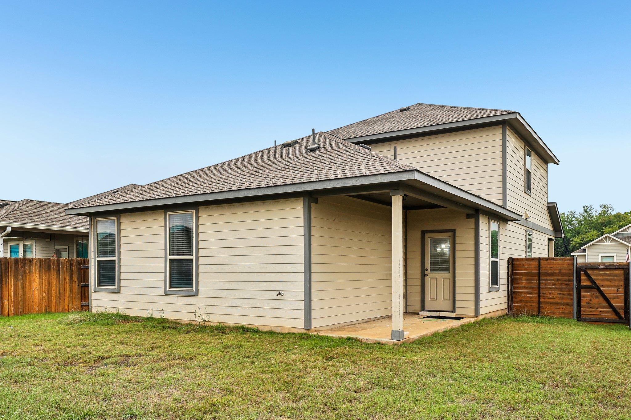 160 Syrah Ct, Leander, TX 78641